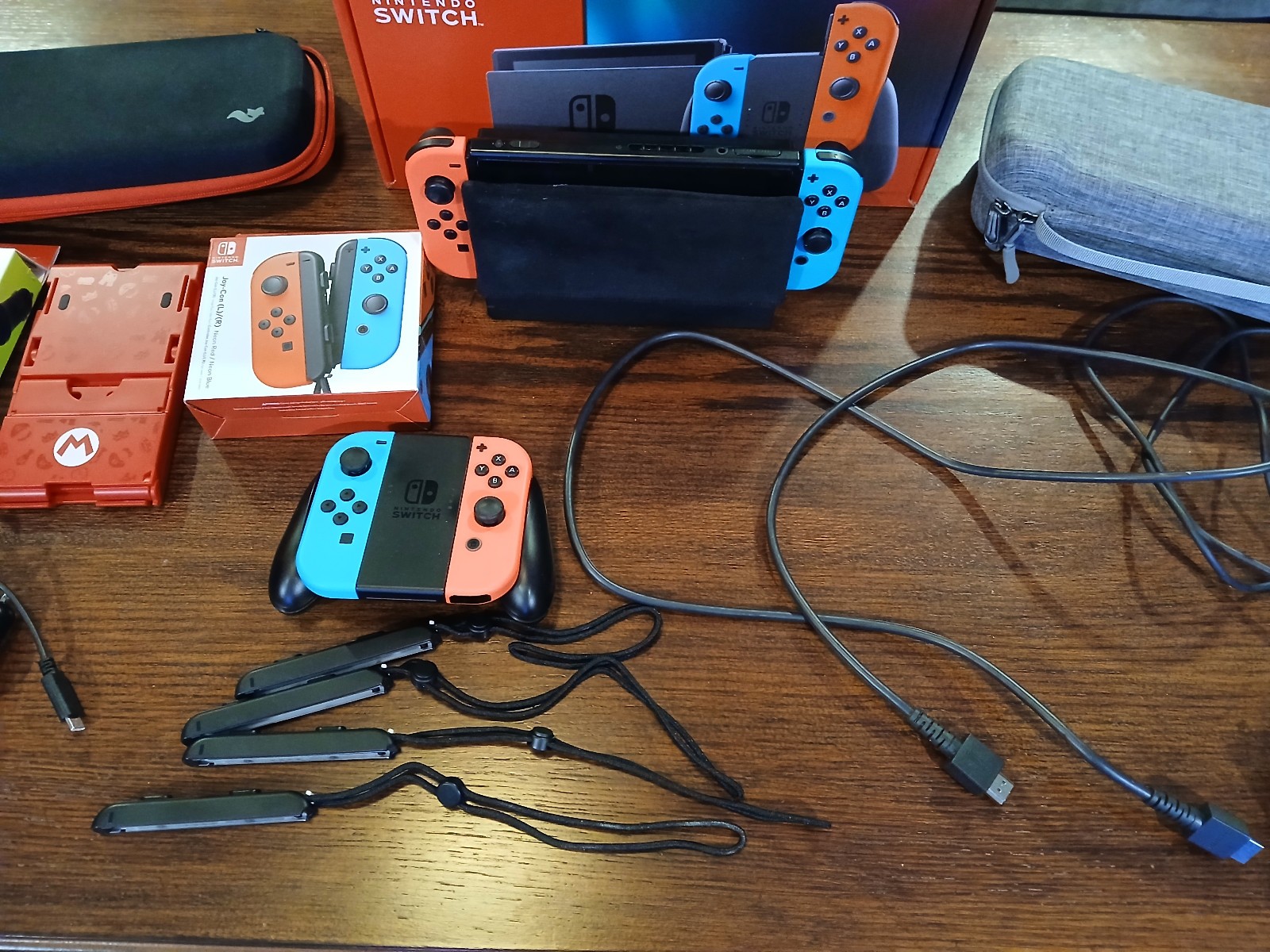 2020 Nintendo Switch 32GB Game Console Neon Red Neon Blue Joy-Cons Cases Lot Set