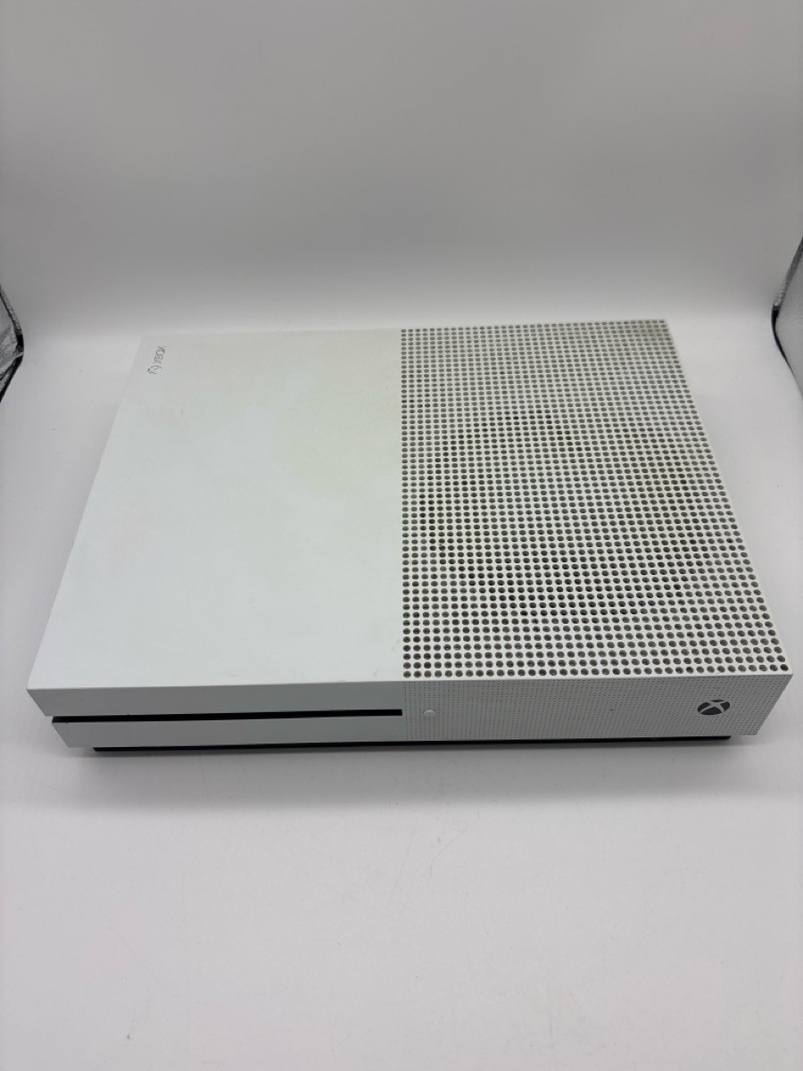 MICROSOFT XBOX ONE S – CONSOLE – 500GB – 1681 (AP2041590)
