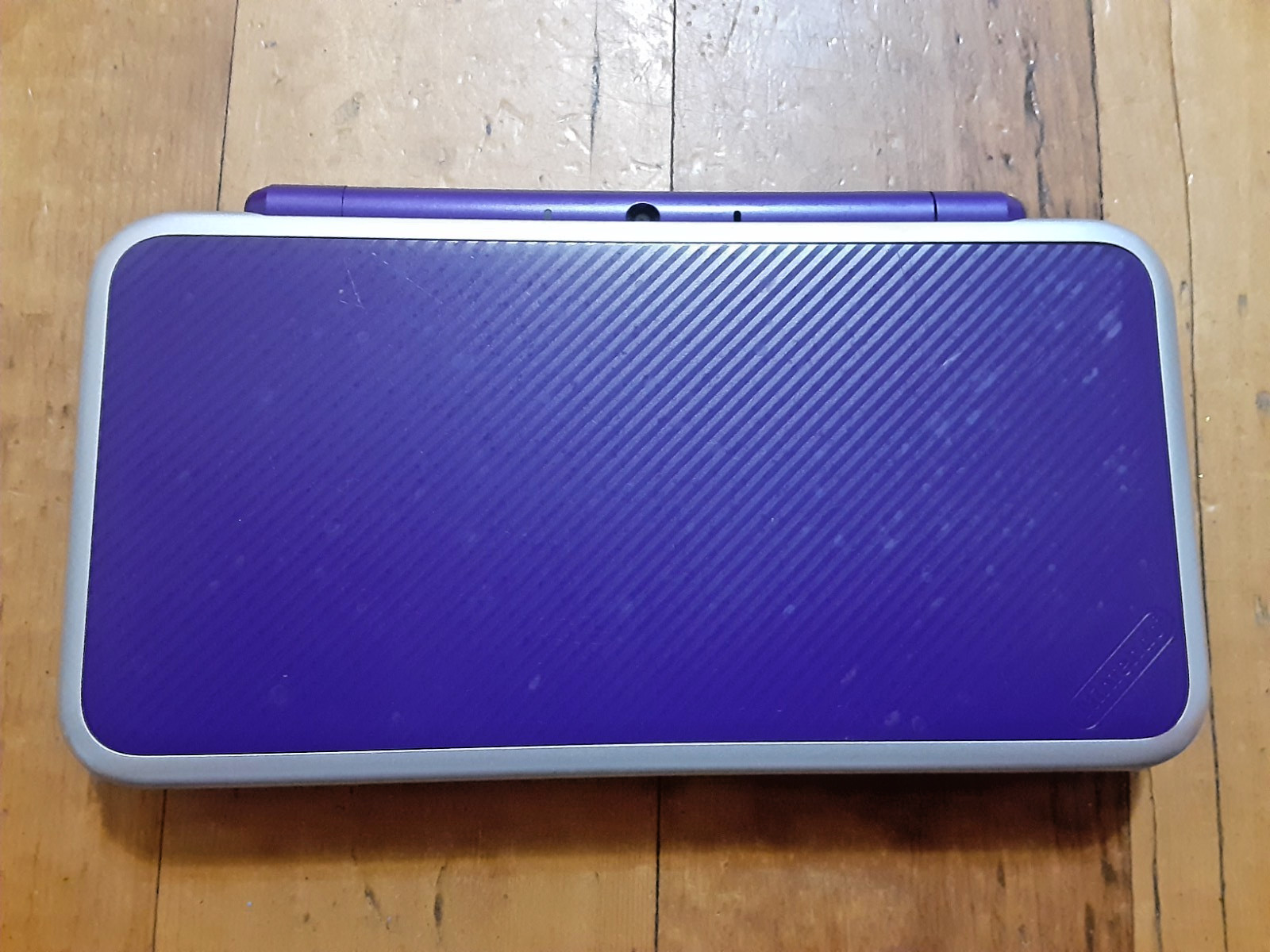Nintendo 2DS XL Purple/Silver Console W/ 3 Games, Charger, Stylus, MicroSD Card