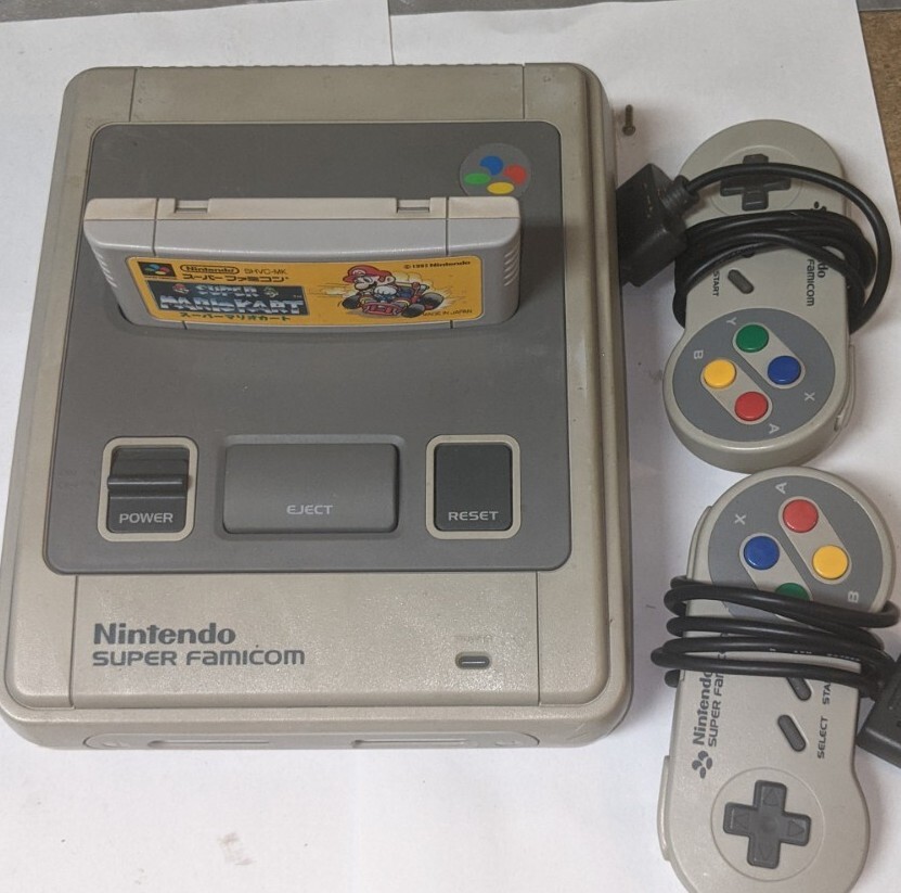 Nintendo Super Famicom Console + Super Mario Kart + 2Controller – HVC-002. SF20