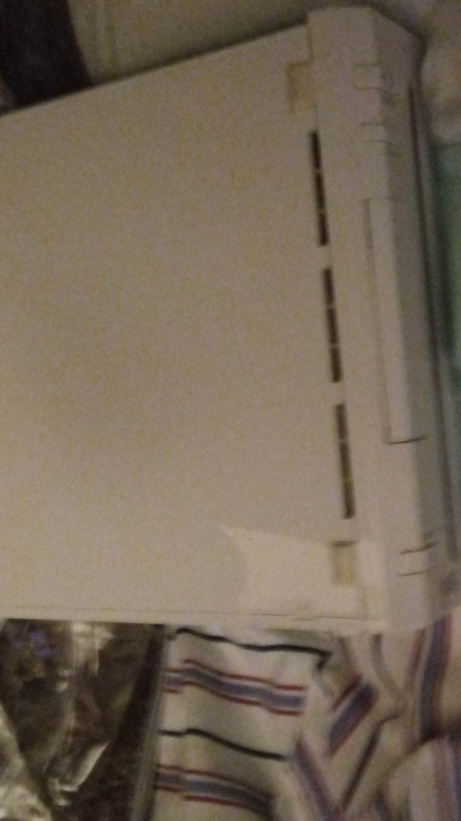 Nintendo Wii Console White with Nunchuk Controller Wi-Fi Capability