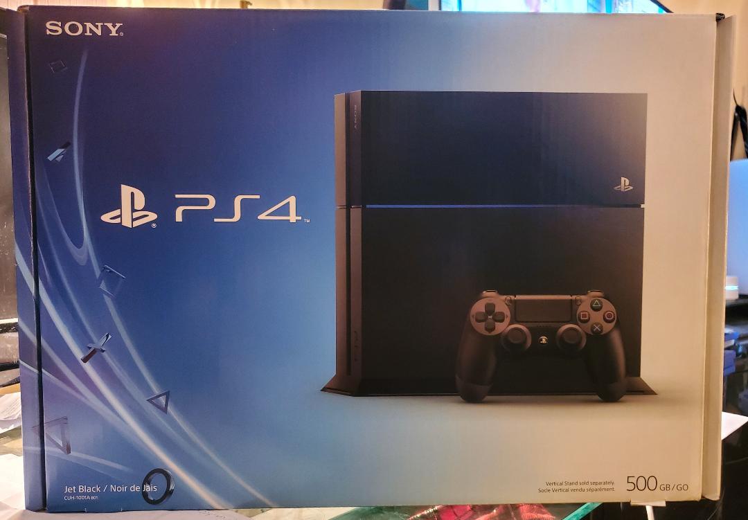 Brand New Sony PlayStation 4 Launch Edition (CUH-1001A) 500 GB – Open to Offers