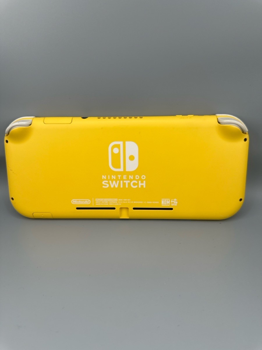 J06 – NINTENDO SWITCH LITE HANDHELD – HDH-001 (J06027536)