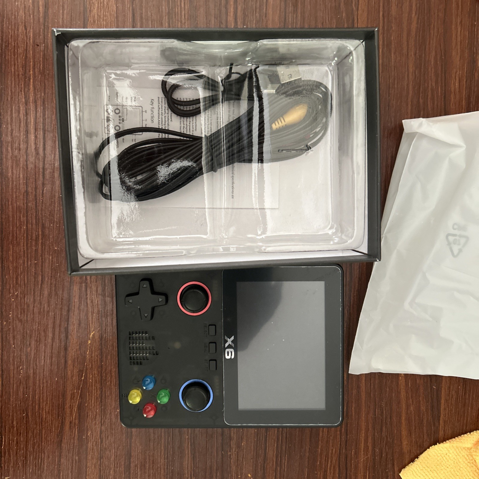 Retro Handheld Game Console-Model X6-Dual Joystick-640 Res & 480 Pix-3.5″ screen