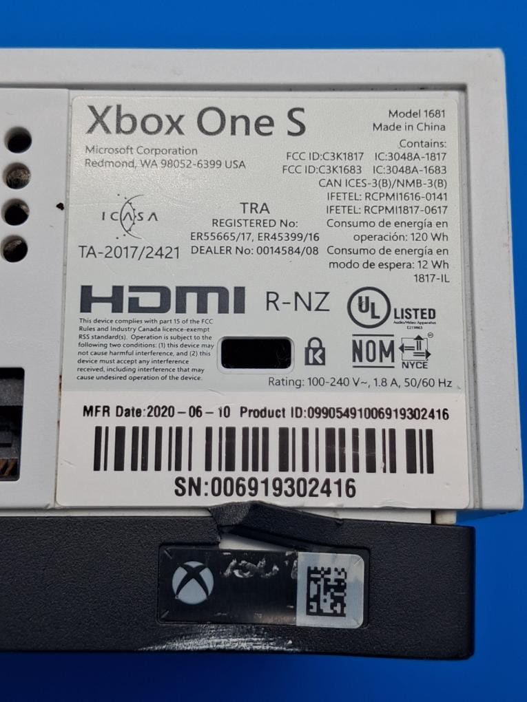 Xbox One S – Console Only Model 1681 1TB