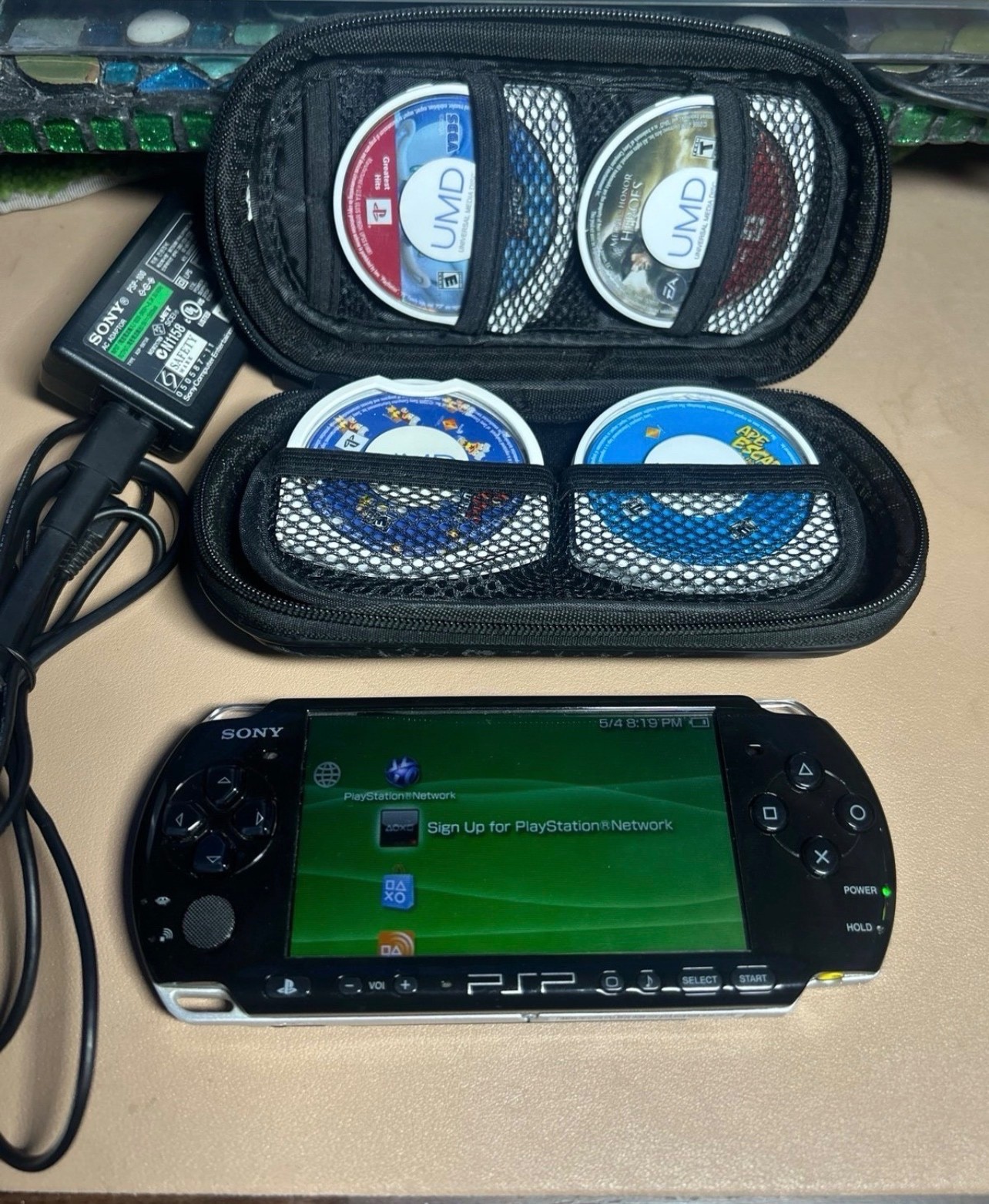 Sony PSP-3000 Launch Edition 64MB Piano Black Handheld System