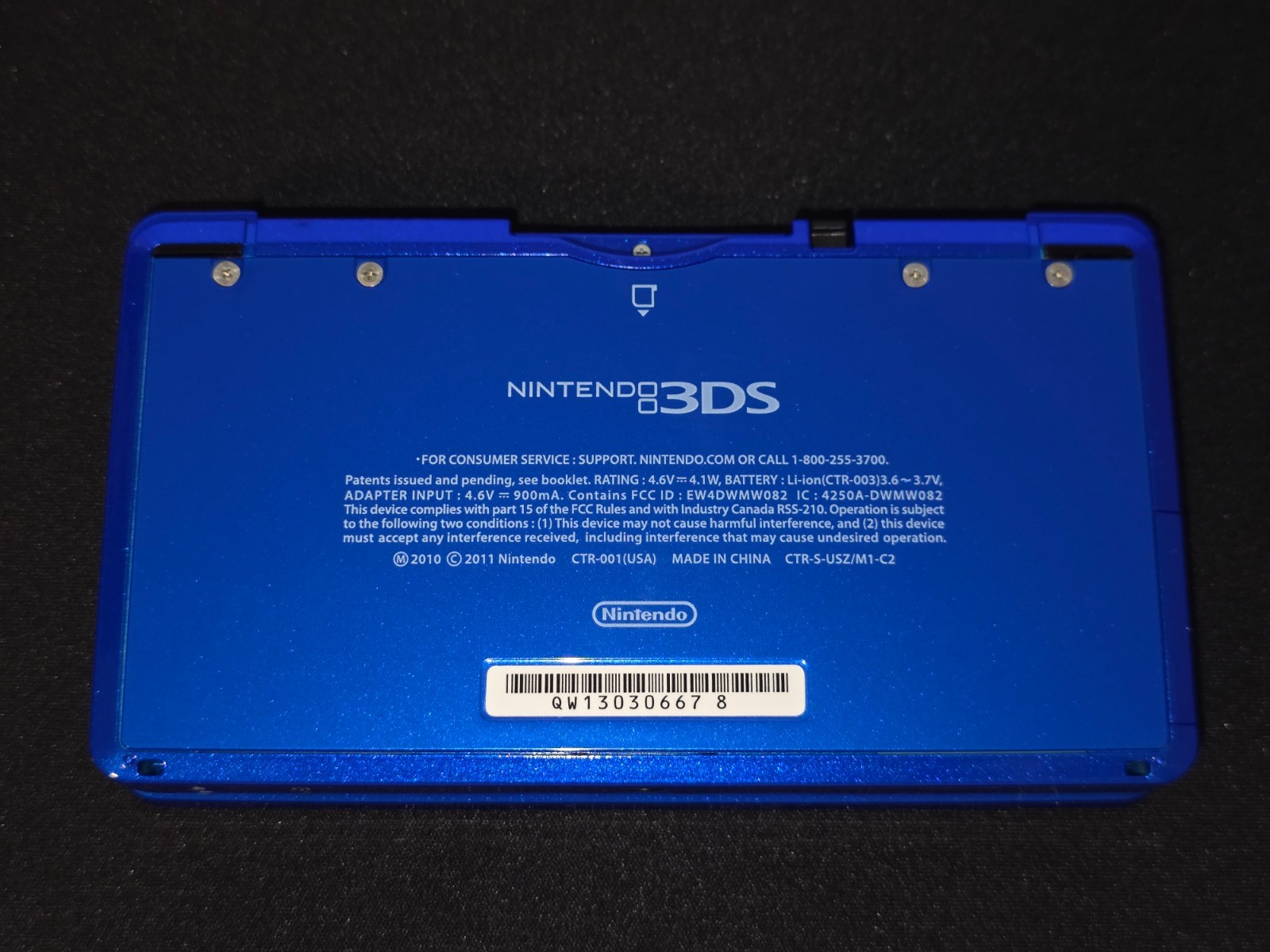Mint Condition Nintendo 3DS Console w/ Charger, SD, Accessories