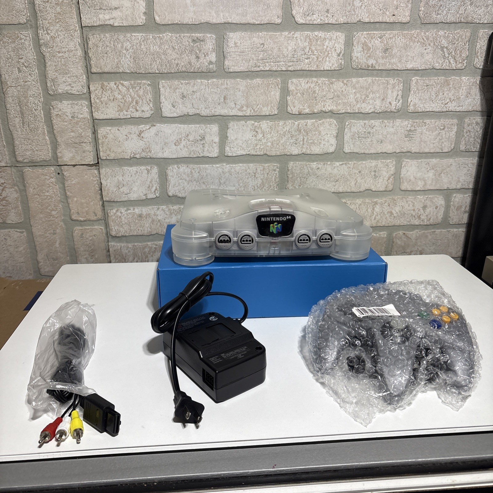 Nintendo 64 Transparent Tested. Aftermarket Case