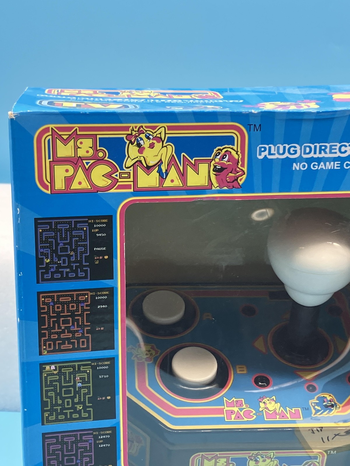 MSI Entertainment Ms. Pac-Man Plug & Play TV Microconsole Blue 2017 Joystick