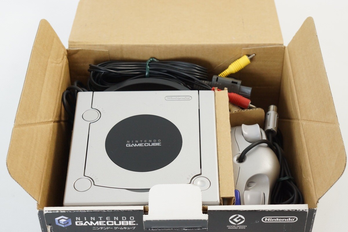 GameCube Silver Console System Boxed DOL-001 JP For Japan Game CD DNM10199731