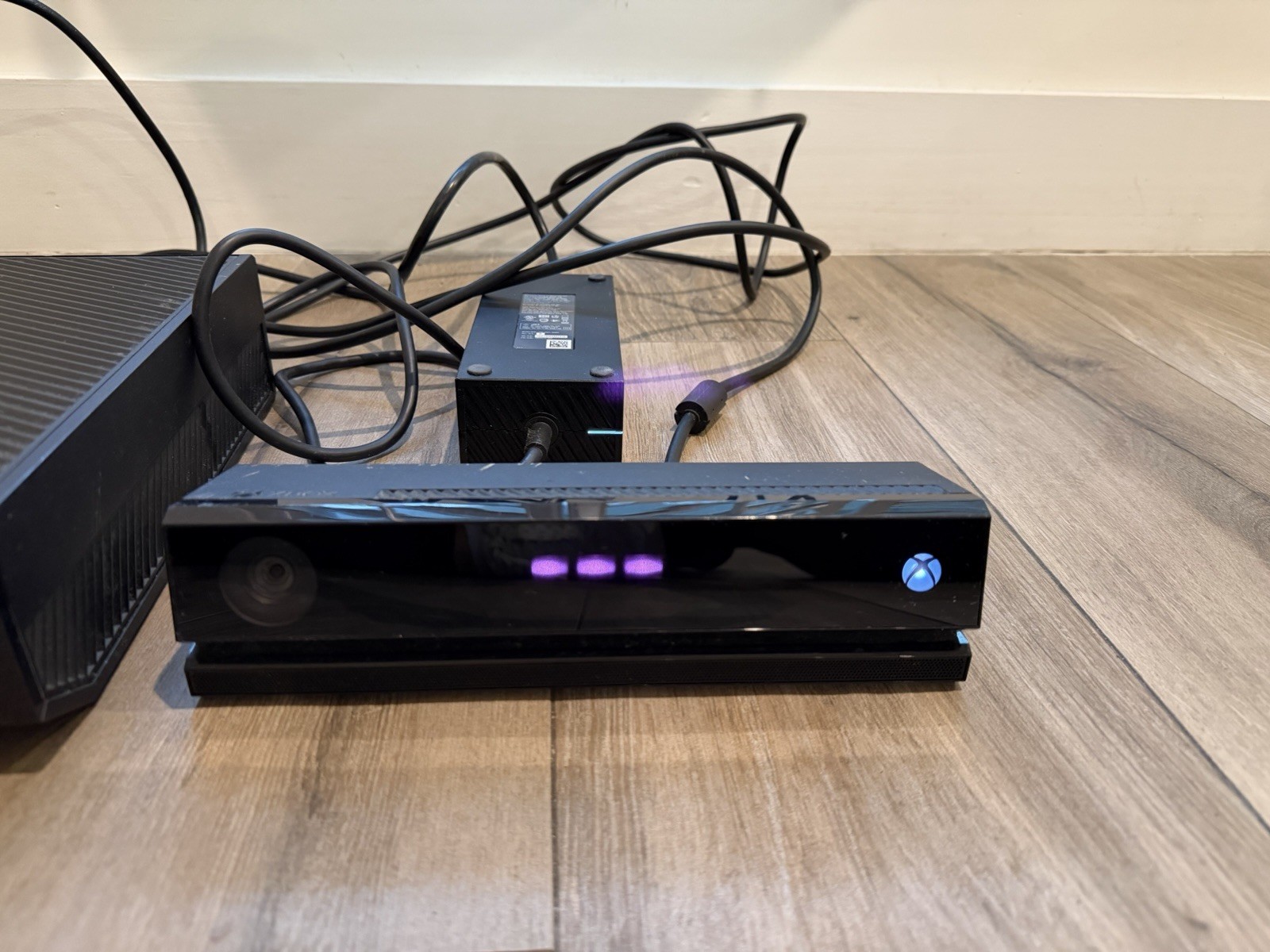 Microsoft Xbox One 500GB Console Gaming System Black 1540 w/ Power Brick /Camera