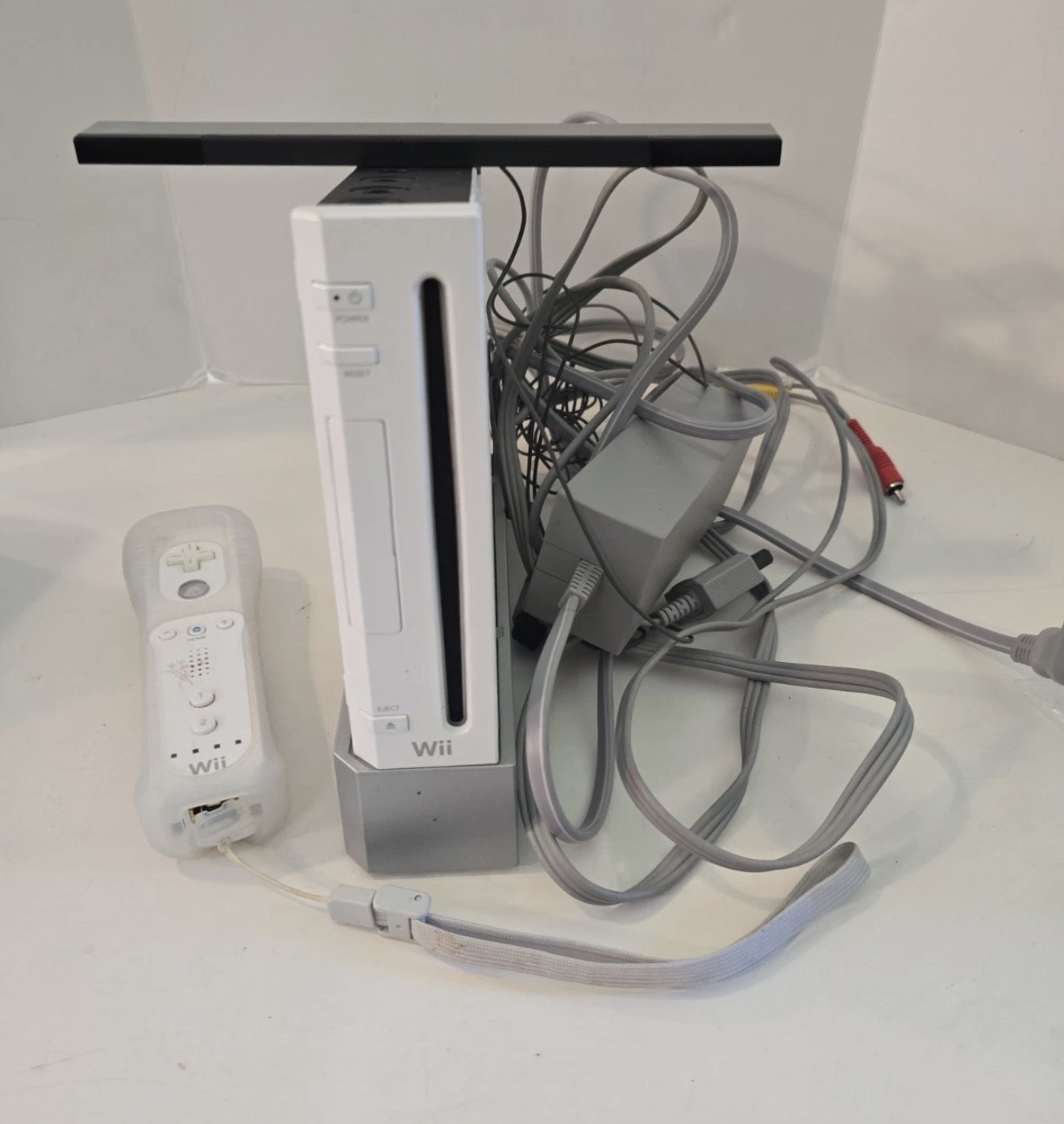 Nintendo Wii Console With System 1 Controllers And Sensor Power Cords