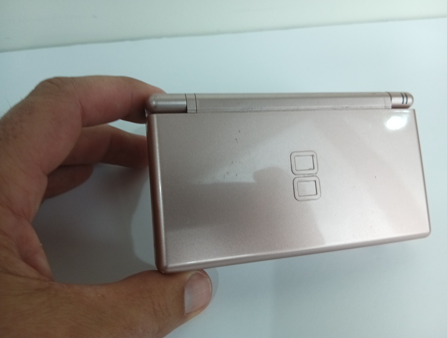 Nintendo DS Lite System Portable Gaming Console – Coral Pink Minor Screen Damage