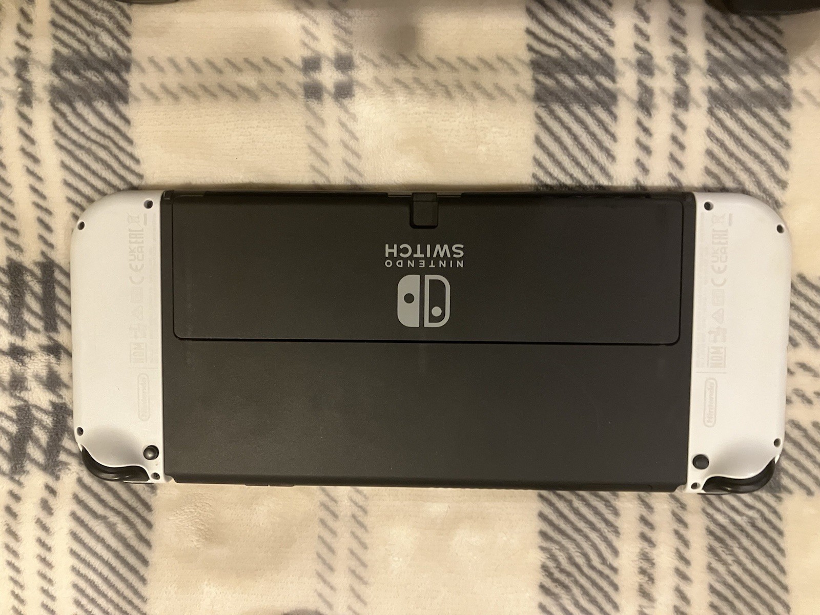 Nintendo Switch OLED Bundle + Sandisk Extreme 512GB microSD A2