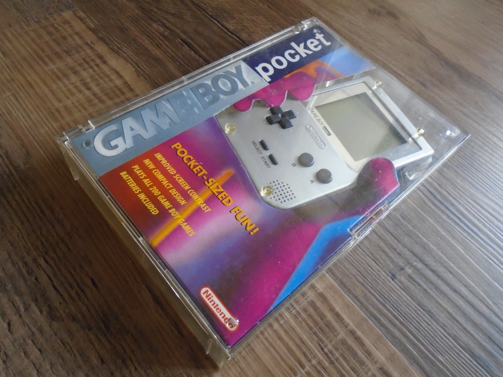 ONE OWNER, Virtually NEW Game Boy Pocket console w/case & AC Adapter with box!