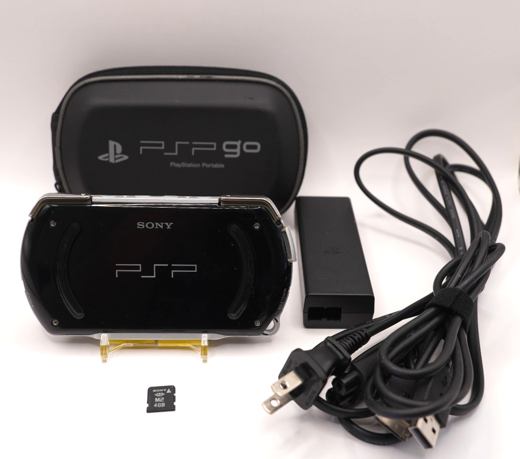 Sony PSP Go PSP-N1000 Piano Black + Case + Memory Card + Charger Japan Tested