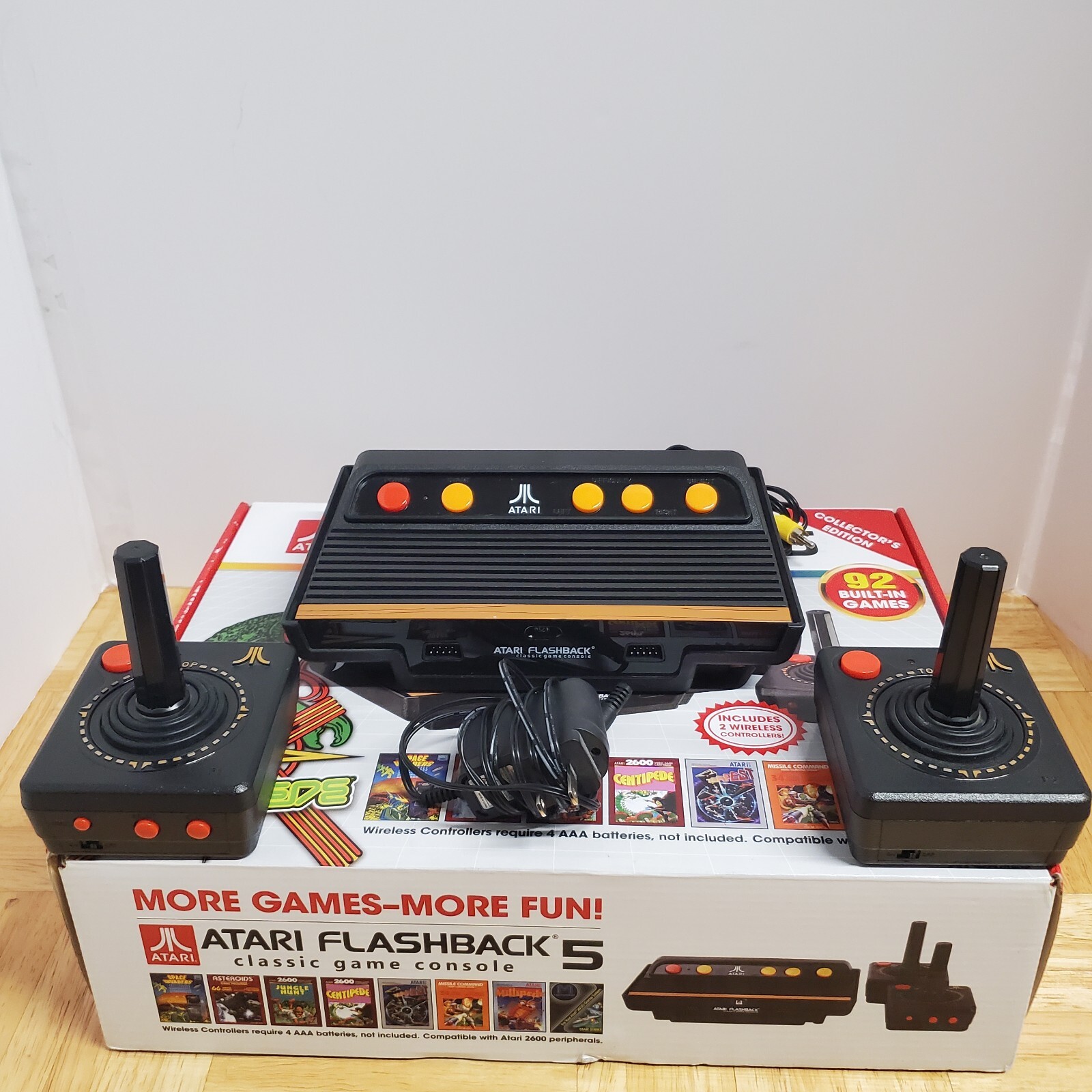 Atari 2600 Flashback 5 Game Console 92 Built In Games Wireless Joysticks Tested