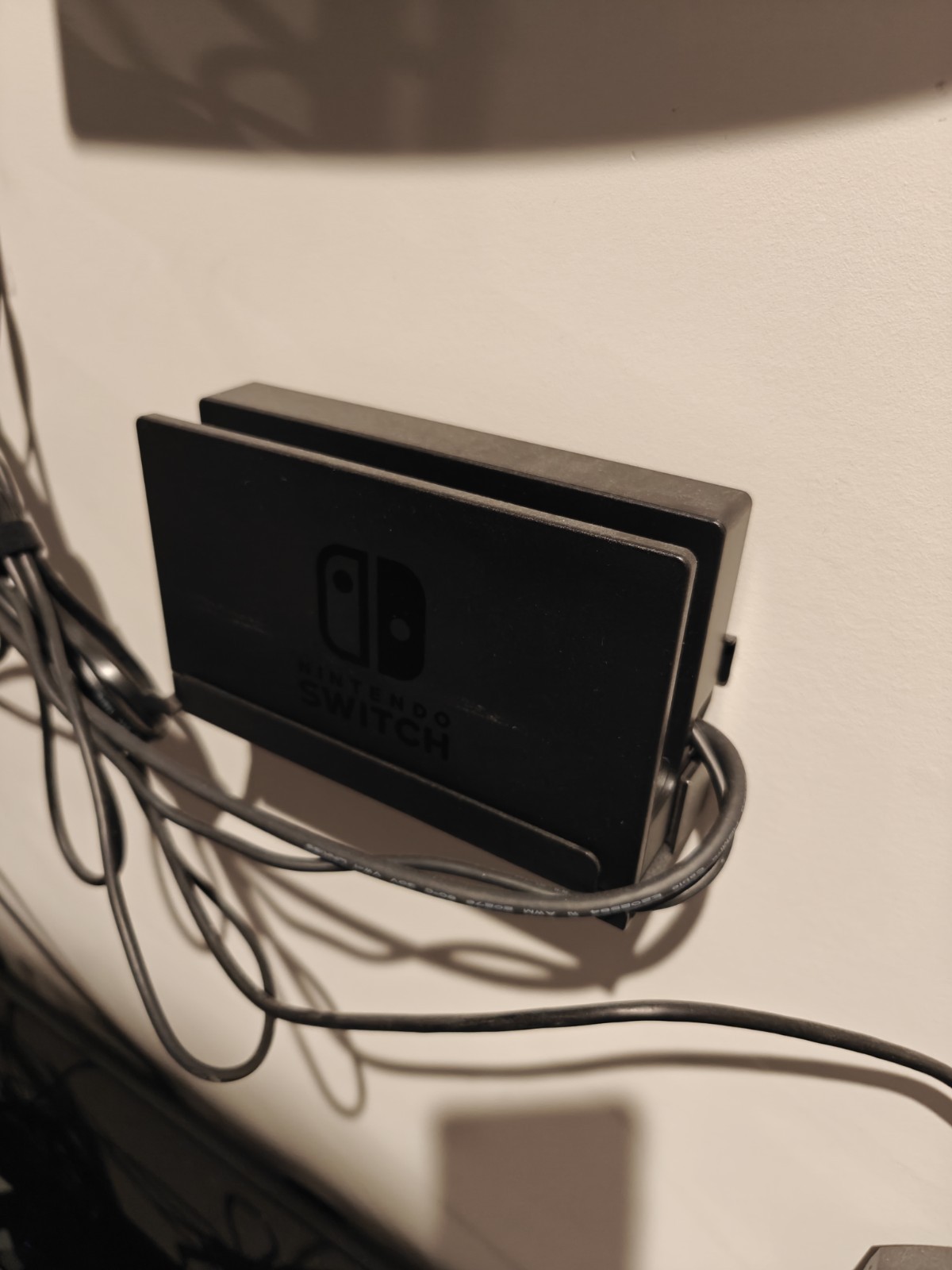 Nintendo Switch Bundle Dock Pro Controller Wall mount Charger Glass Film