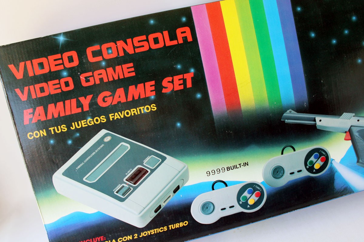 Vintage 90’s Video Game Family Action Set Nes Famicom Clone Console New !