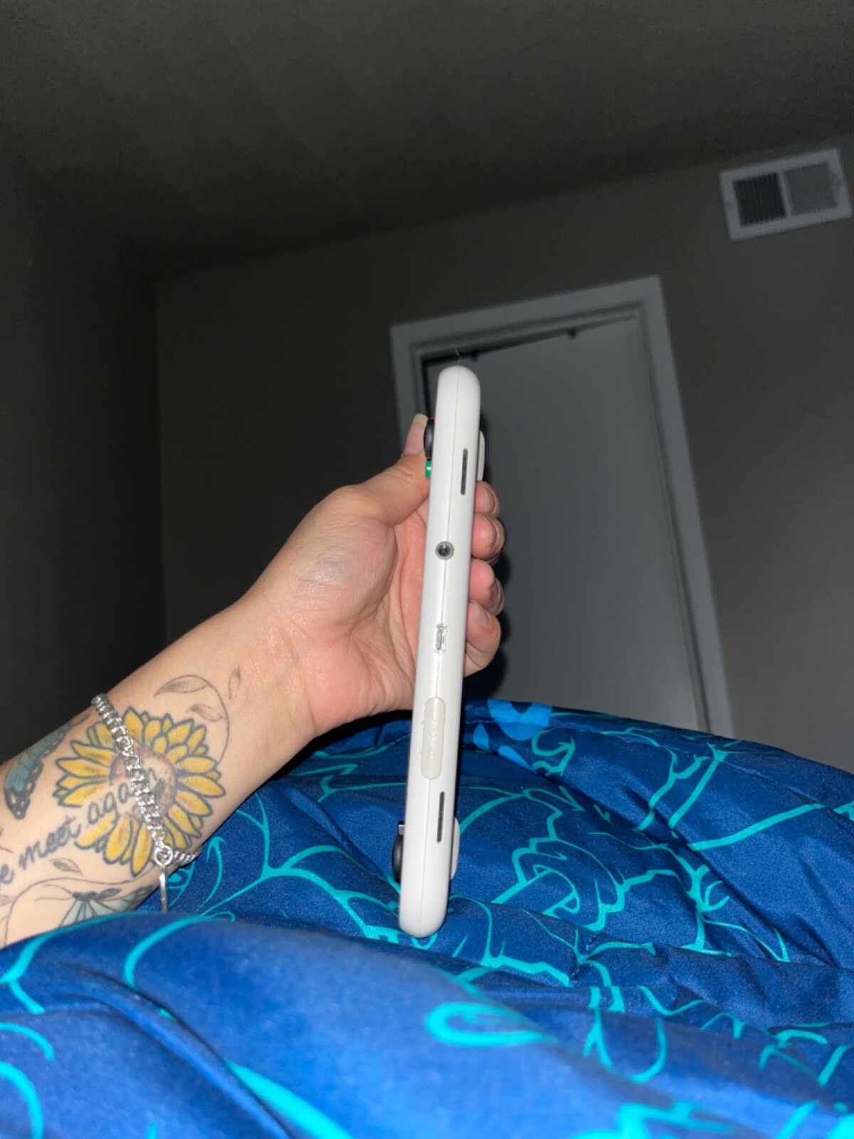 handheld game console