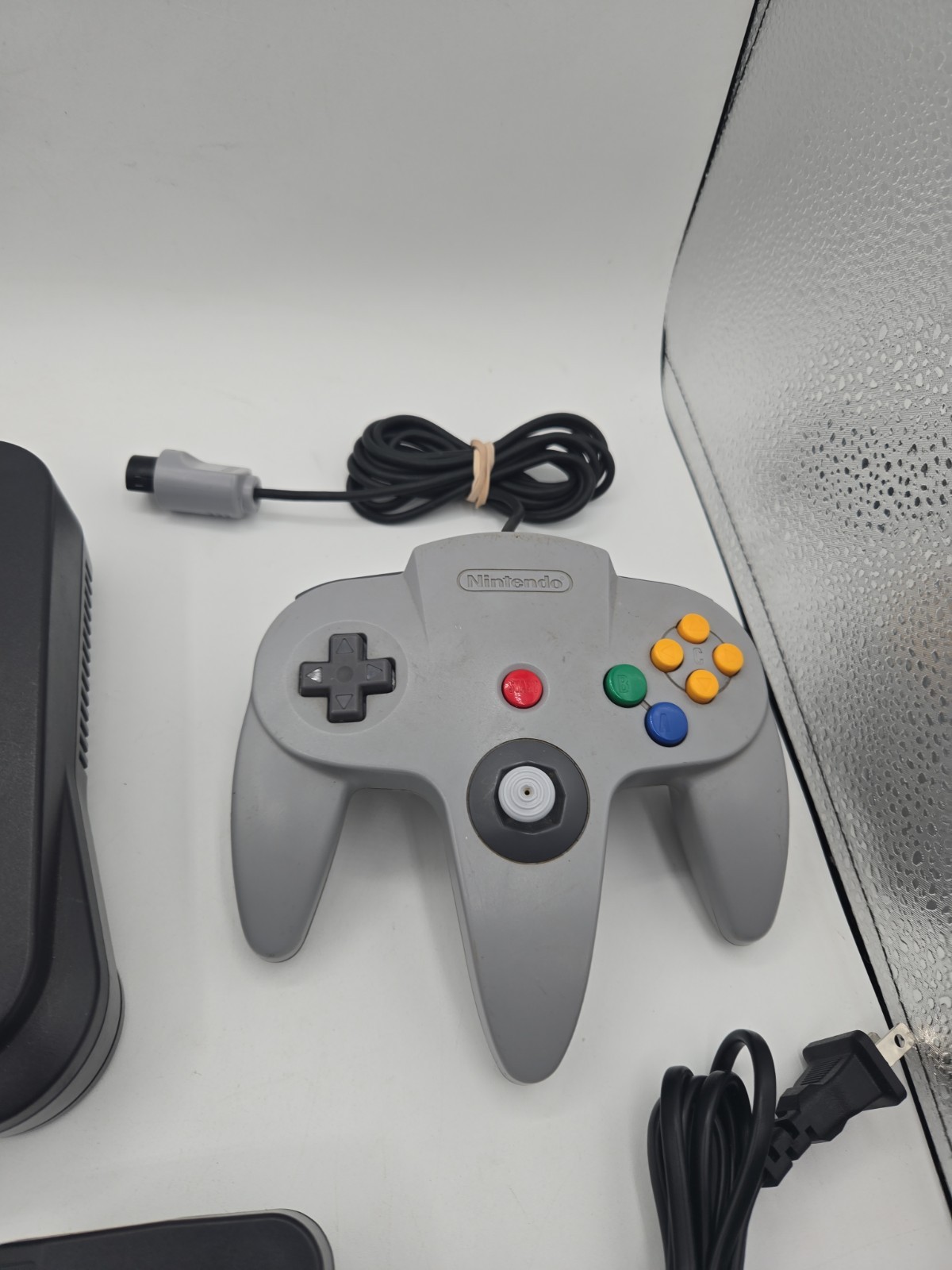 Nintendo 64 N64 System Console Bundle Controllers Cords & Jumper Pack Games Wow