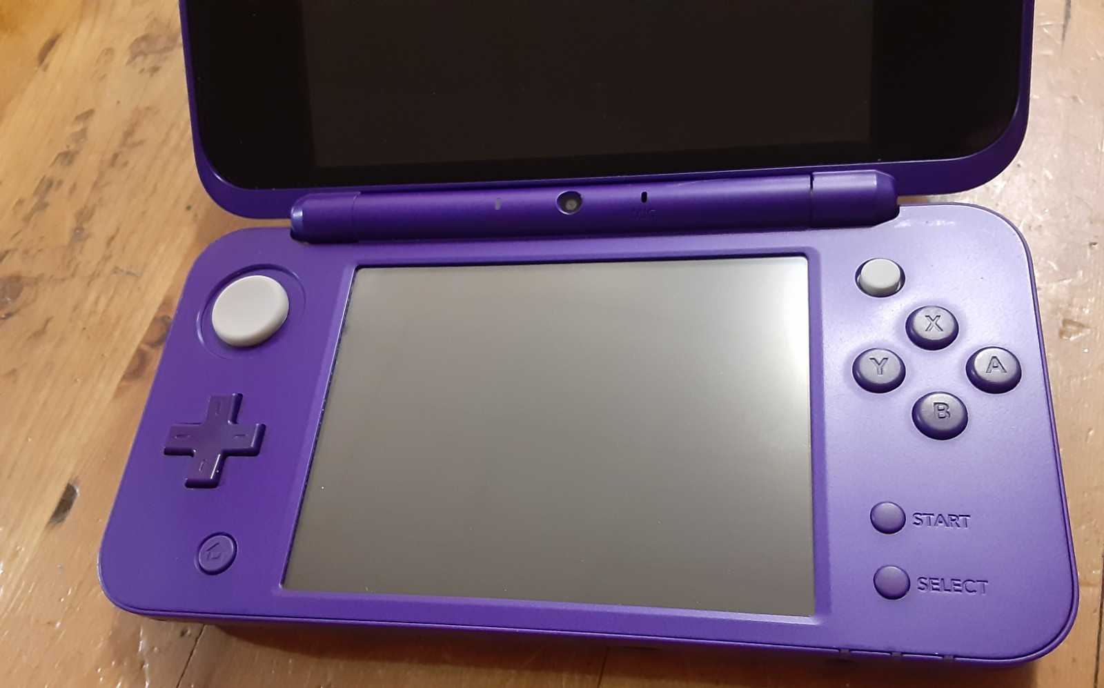 Nintendo 2DS XL Purple/Silver Console W/ 3 Games, Charger, Stylus, MicroSD Card