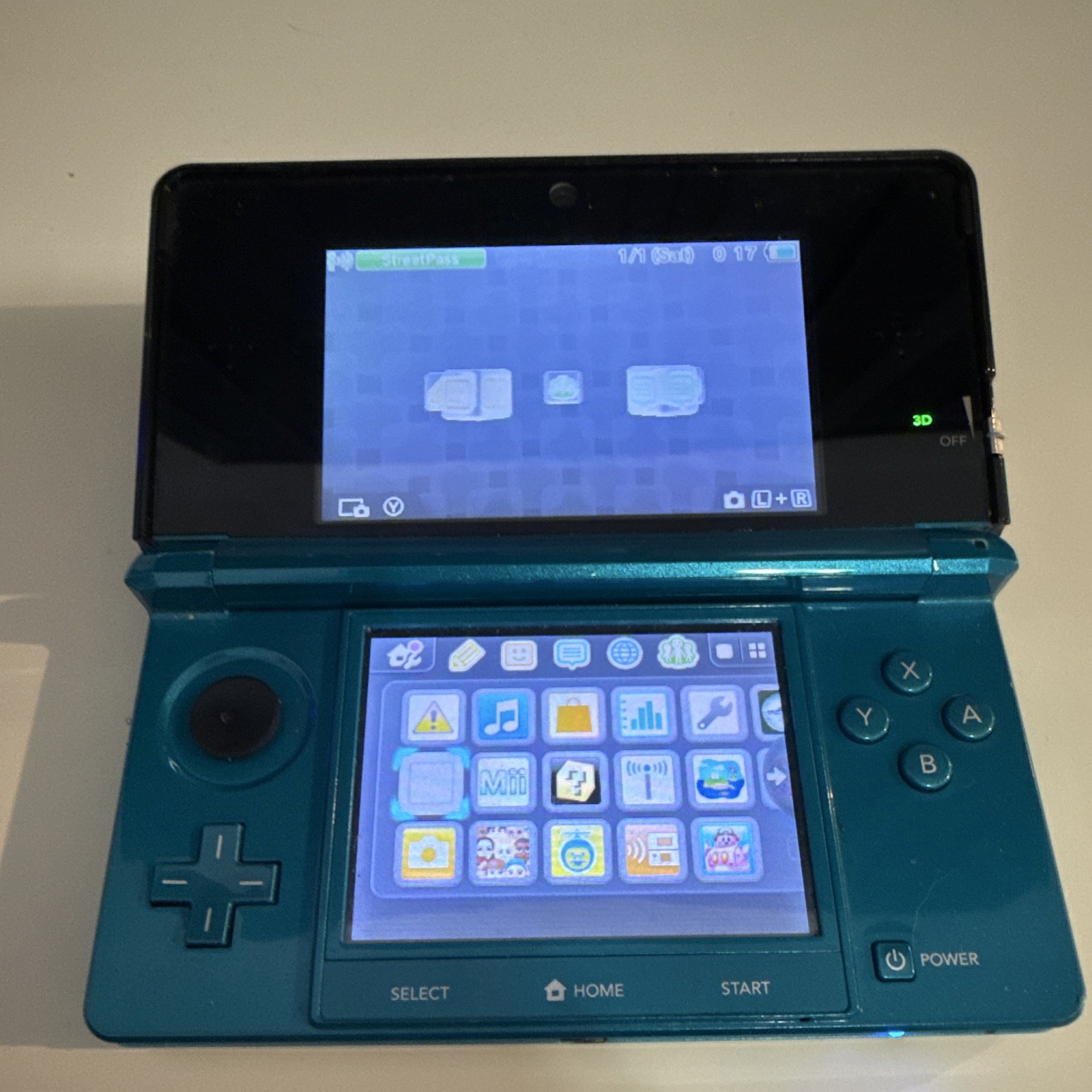Nintendo 3DS Blue Handheld System Wi-Fi 2GB Region Free CTR-001