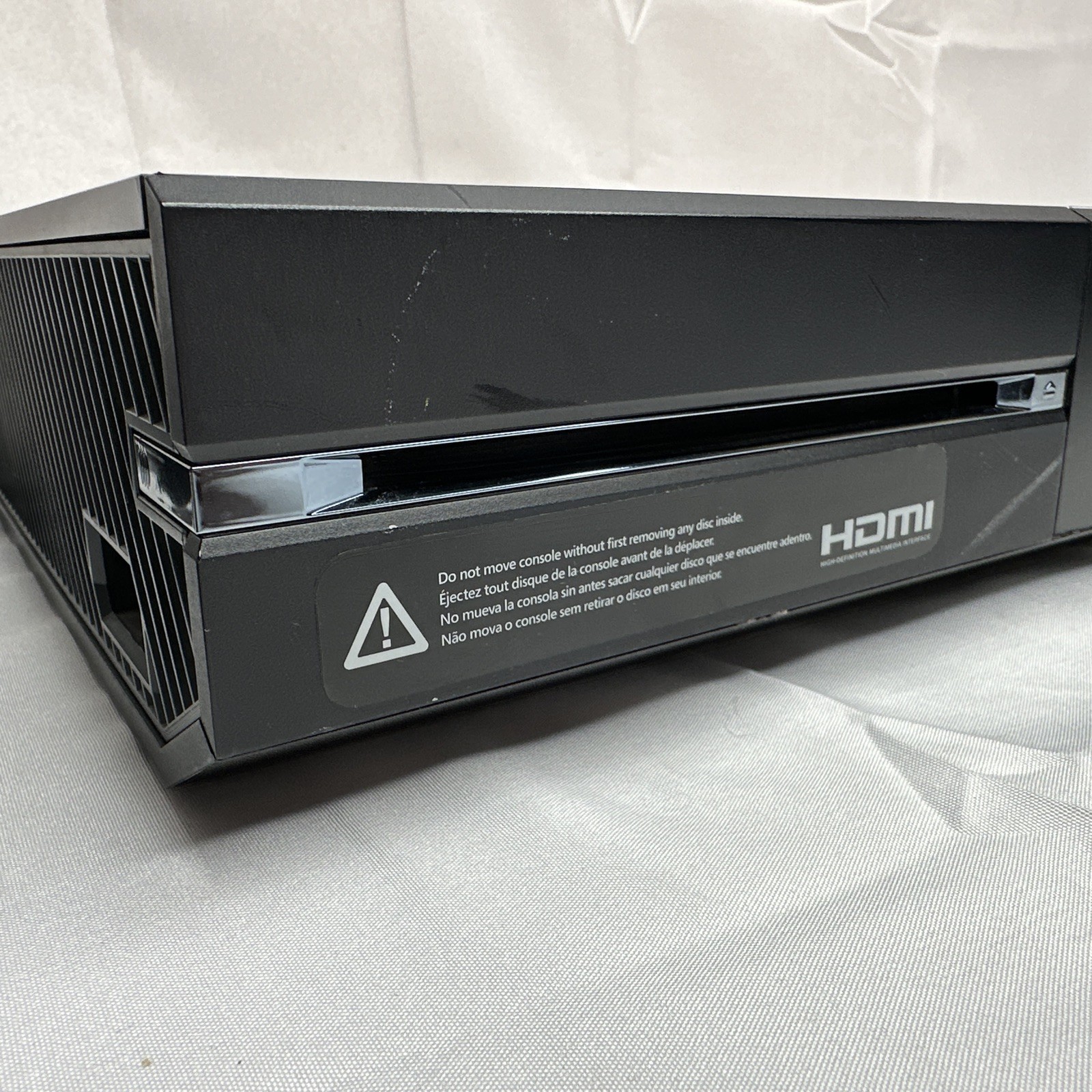 Microsoft Xbox One 1540 500GB Console – Black with Special Recon Tech Controller