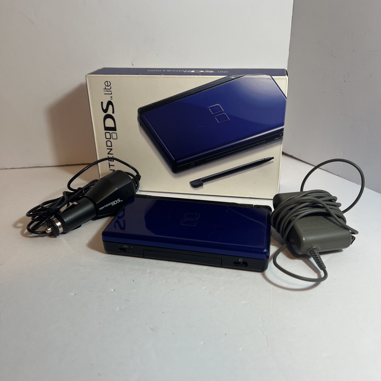 Nintendo DS Lite Cobalt Blue & Black System W/ Charger + Stylus + Box