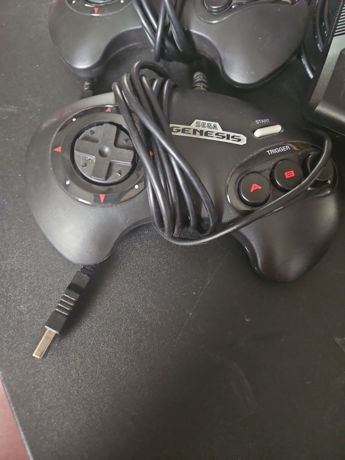 SEGA Genesis Mini 1 (2019) HDMI Console with 2 Wired Controller – USED