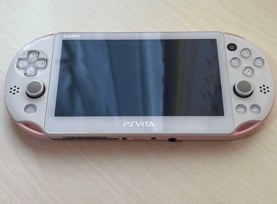 Near Mint PS Vita Light Pink White PCH 2000 ZA19 Console Charger Slim w/charger