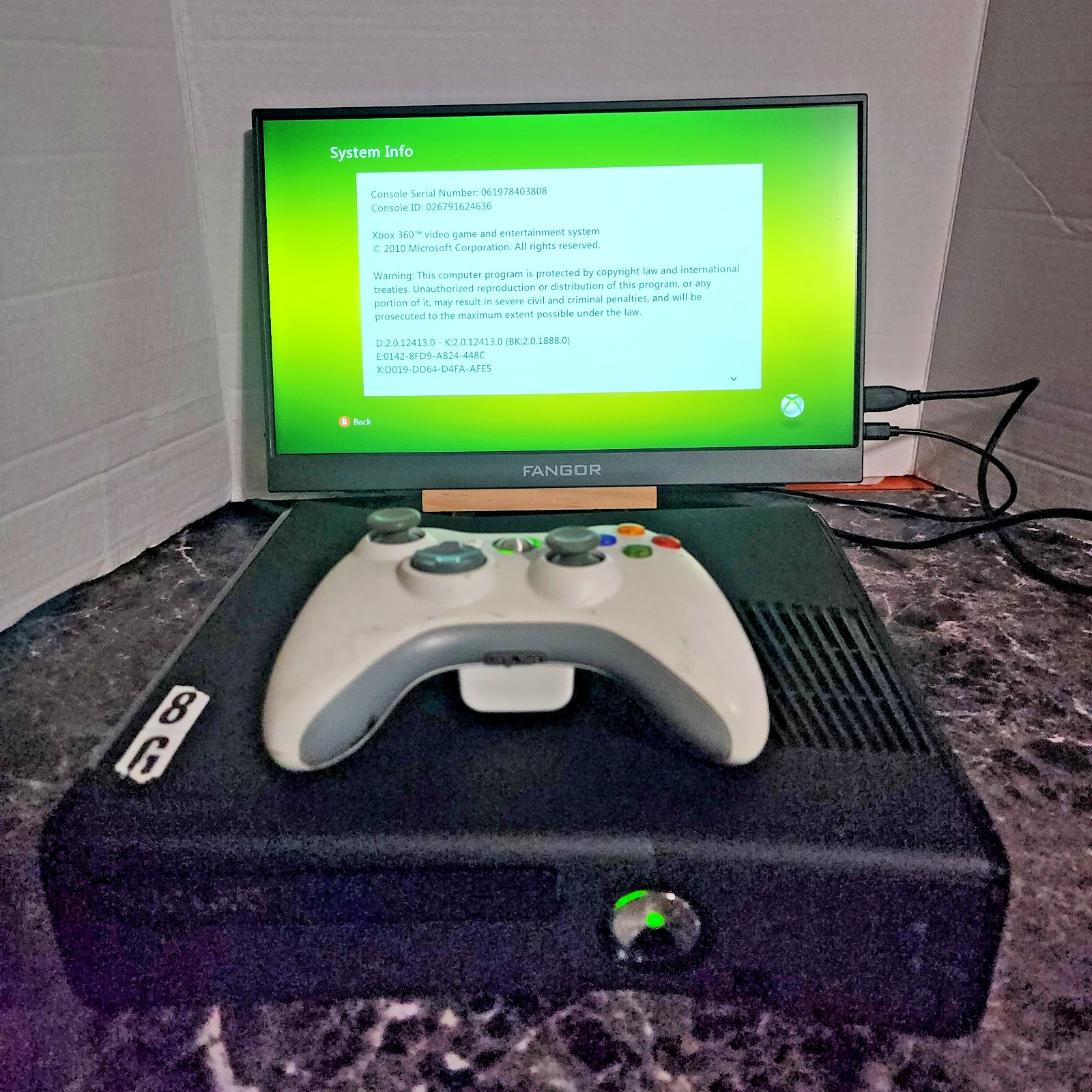 Microsoft Xbox 360 S 4GB Console Bundle Kinect Sensor 4 Games Tested Working OEM
