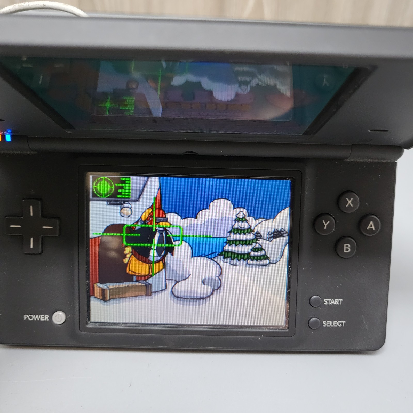 Nintendo DSi Matte Black Console + Stylus + Club Penguin Game Tested Working