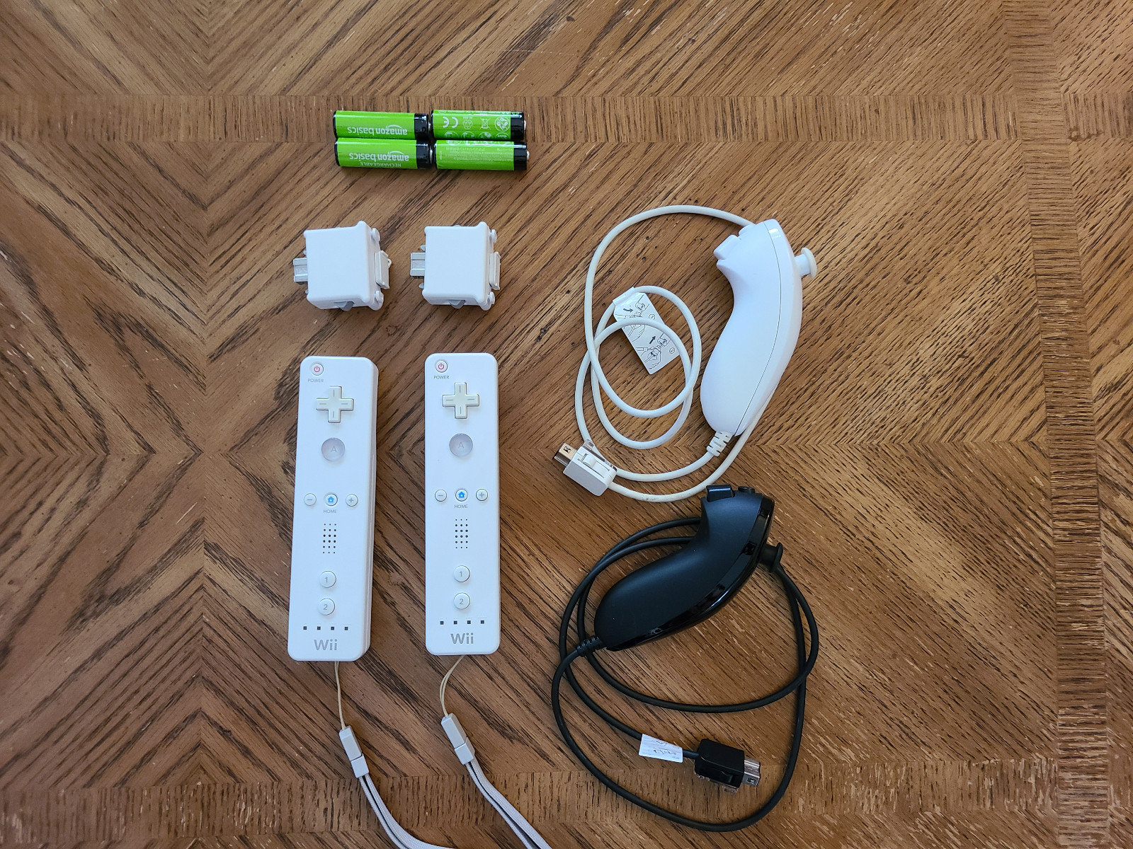Nintendo Wii Launch Console – White with Accessories