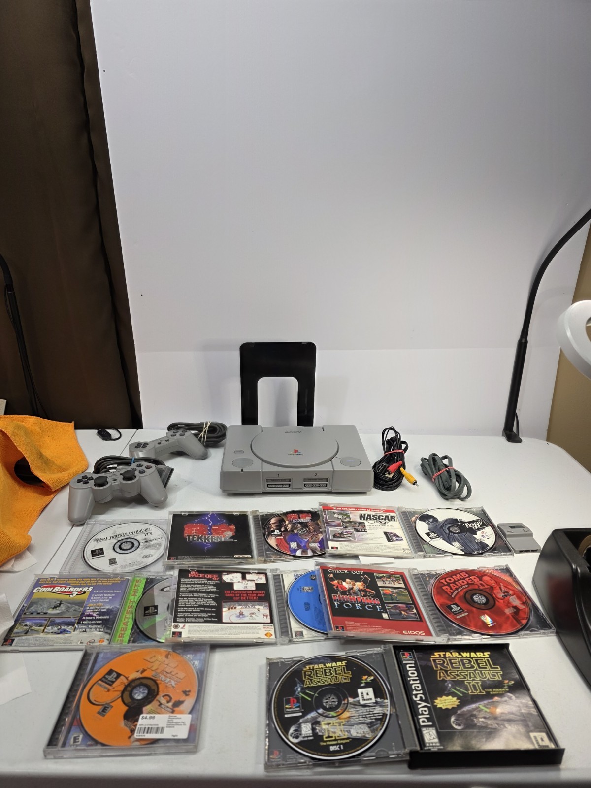 Sony PS1 Bundle 2 Controllers 8 Games FF Anthology Tekken 2 Tomb Raider II