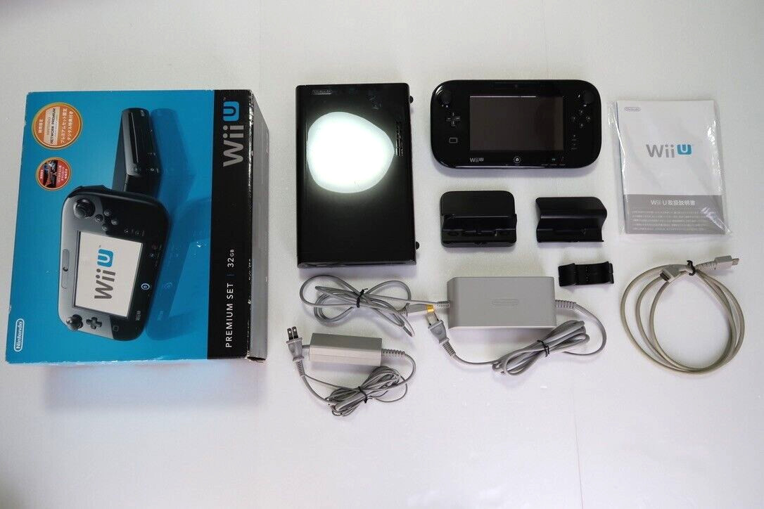 Nintendo WiiU 32GB　Console and Gamepad　Premium Set　Black　JP　tested　NTSC-J［B-60］