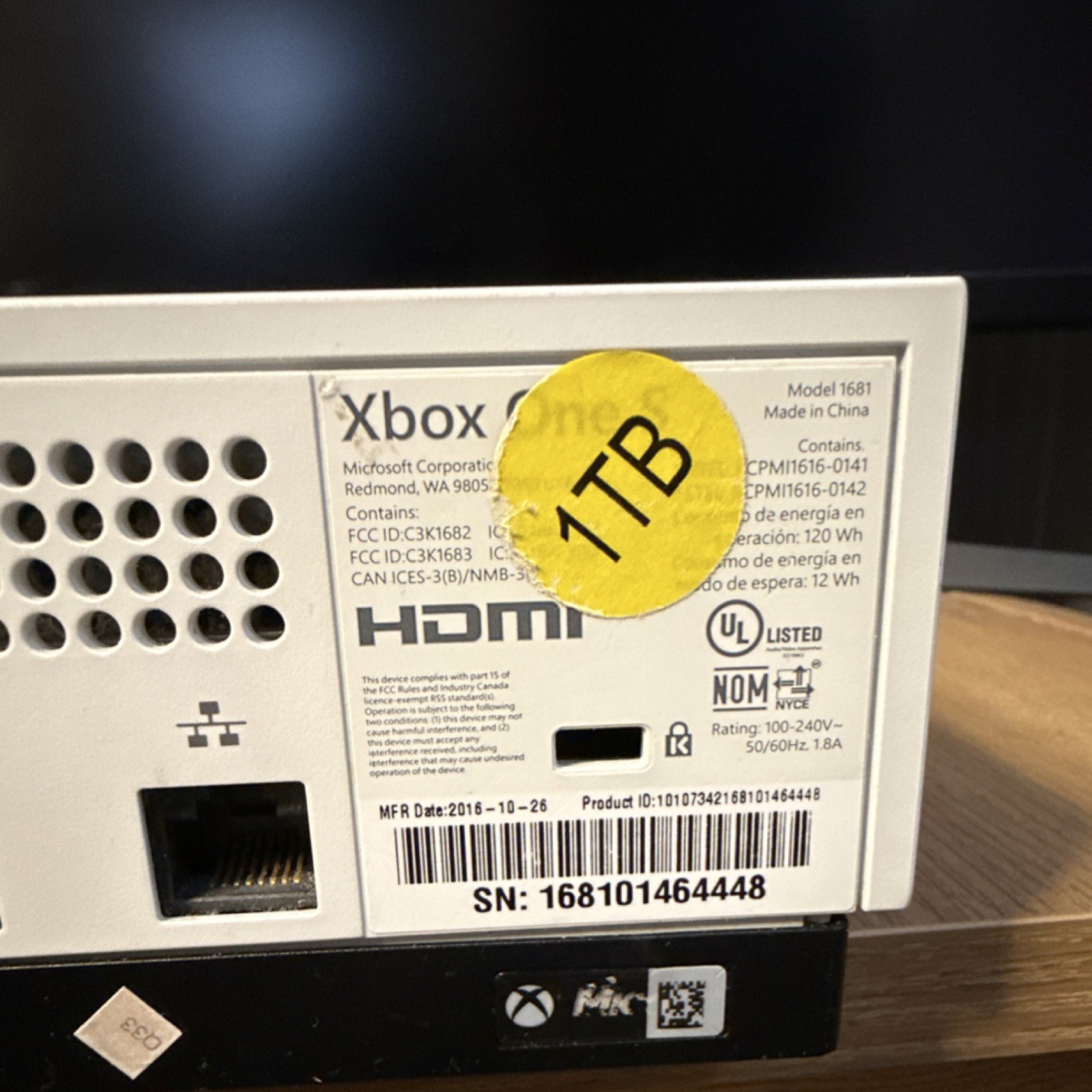 Microsoft Xbox One S 1TB White Console Wi-Fi Blu-Ray HDMI Ethernet USB