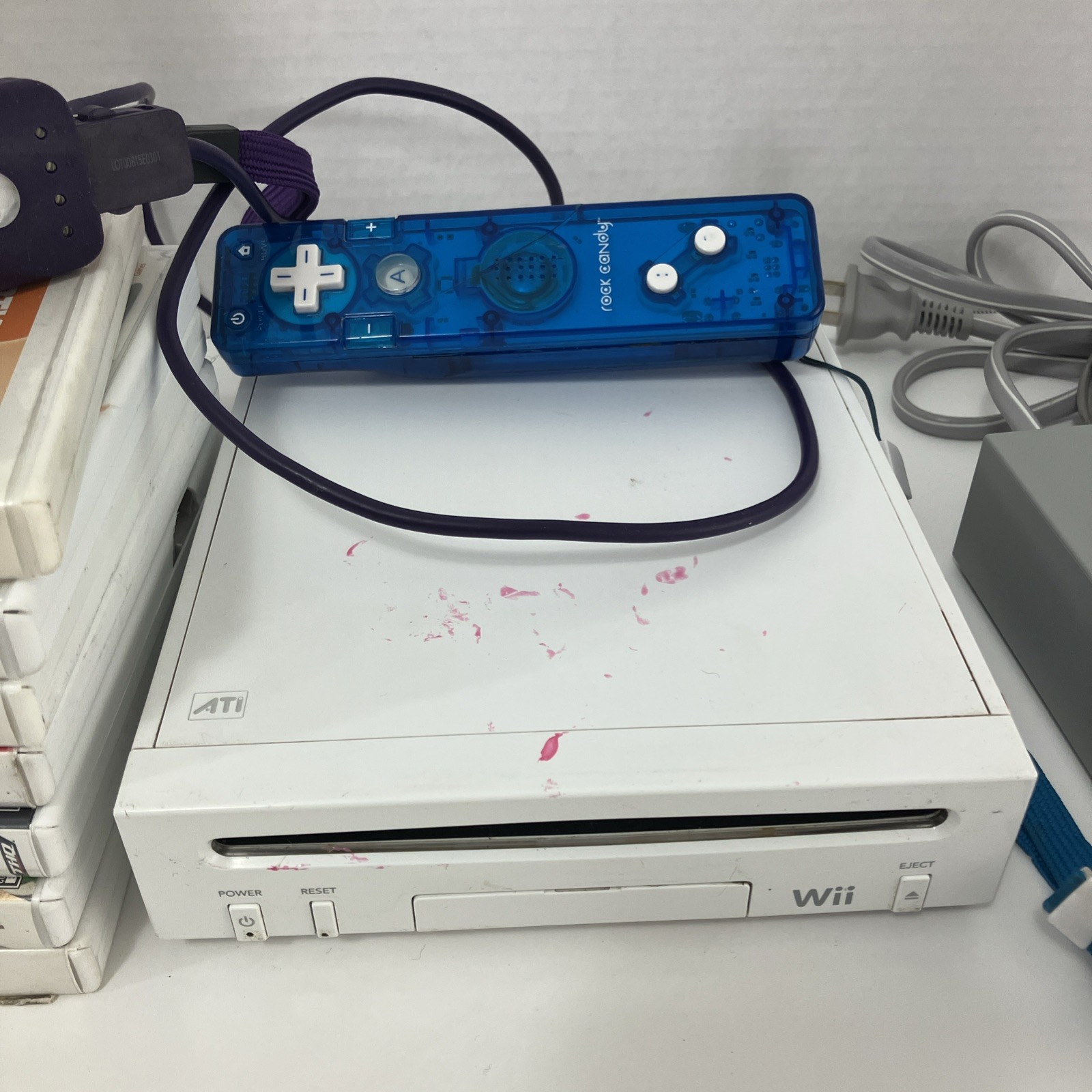 Nintendo Wii Console White RVL-101 Tested Working with Power Adapter Cords