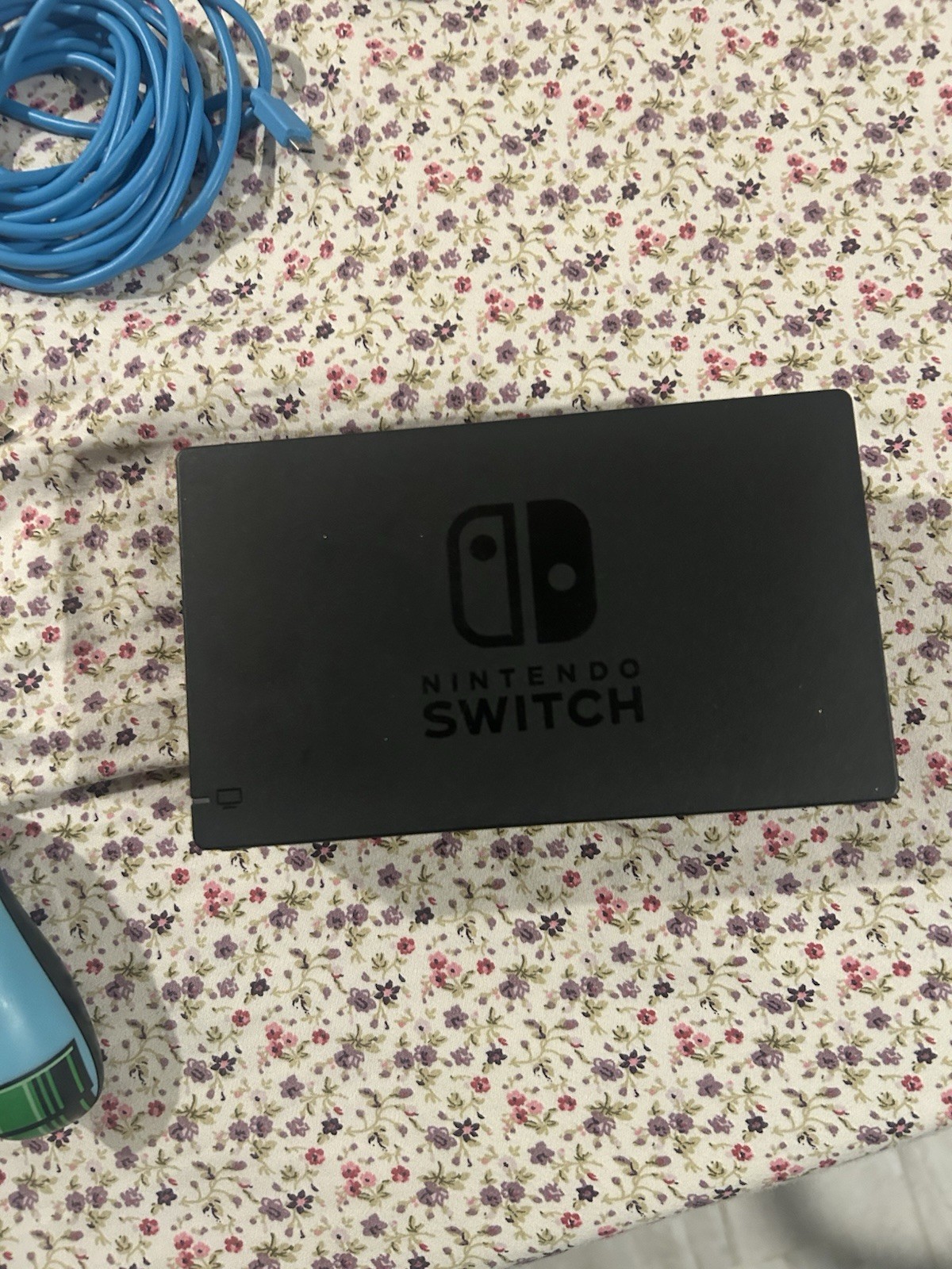 Nintendo Switch HAC-001 w/ Console Joy-Con, Dock, Charger, HDMI