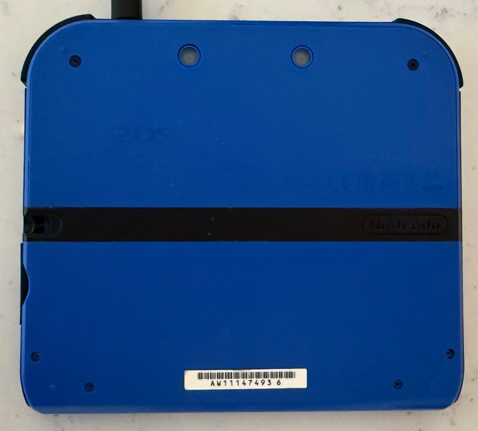Nintendo 2DS Electric Blue Handheld System Console USED