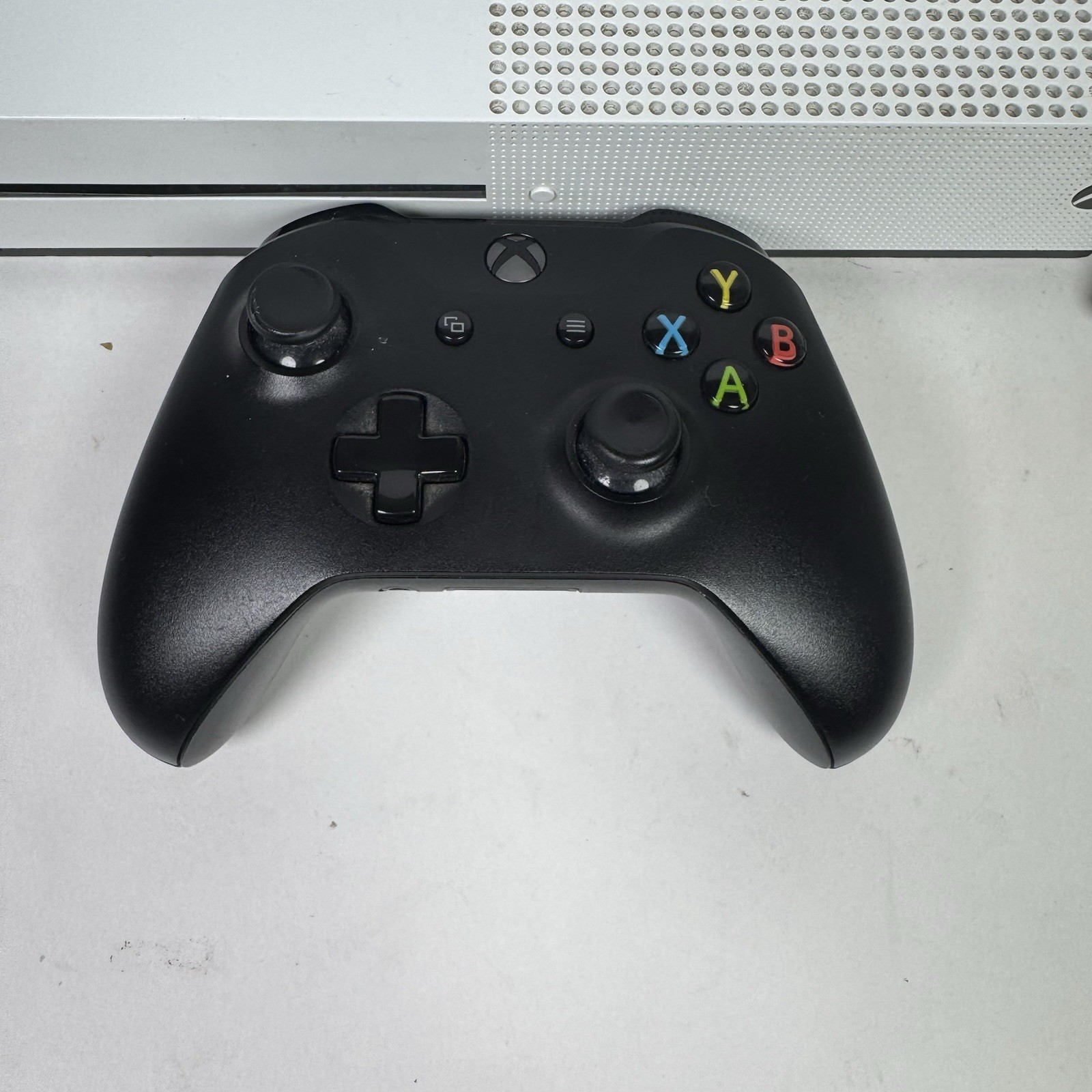 Microsoft Xbox One X (1681) 2017 Console – White – COMES WITH CONTROLLER