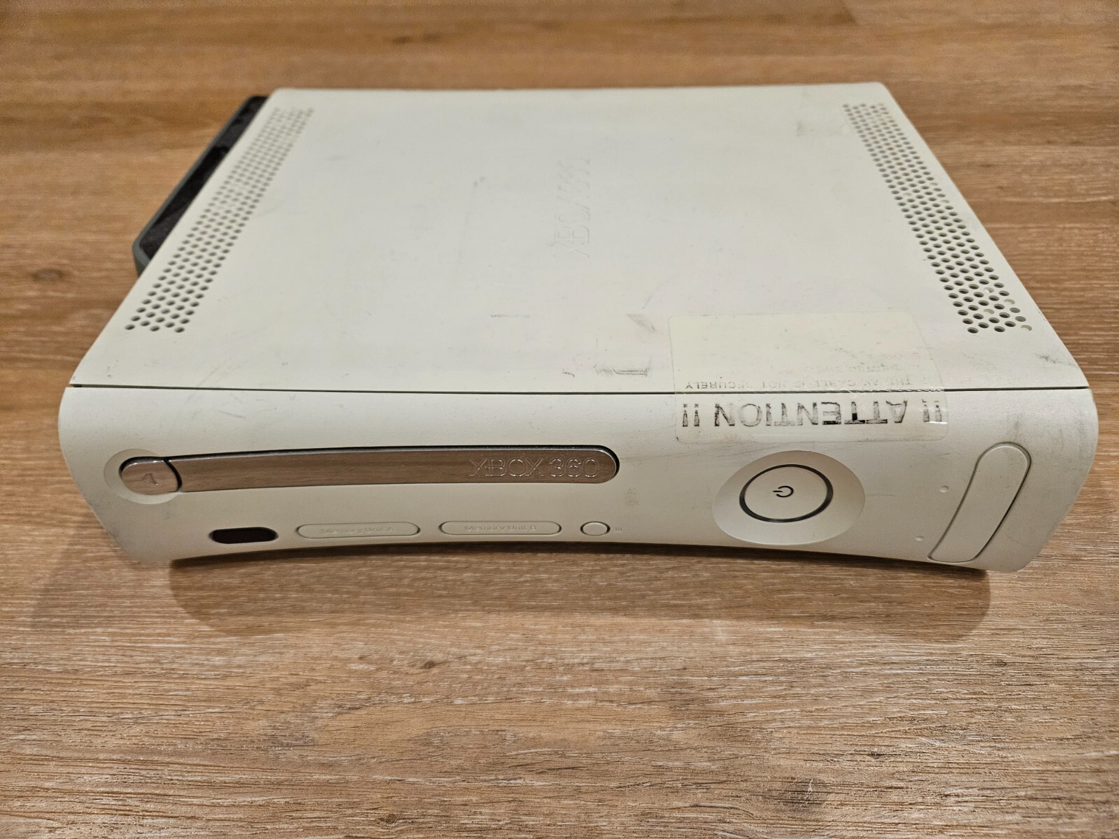Xbox 360 Console Bundle 120GB HDD + Controller (not working) + Cords + 3 Games