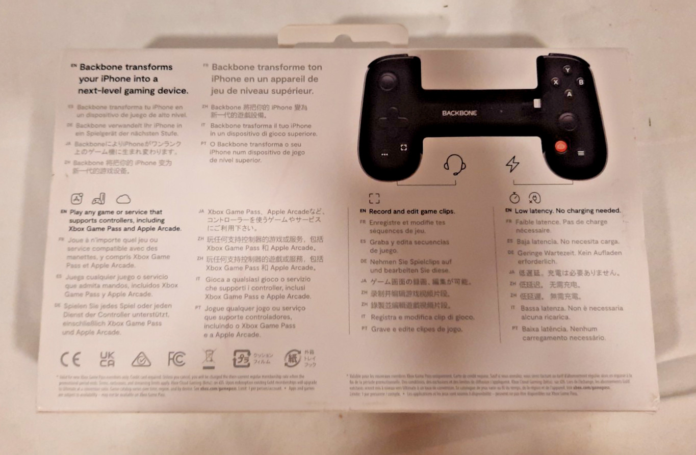 BACKBONE XBOX LIGHTNING HANDHELD GAME CONSOLE AND ULTIMATE GAME PASS 1 MONTH