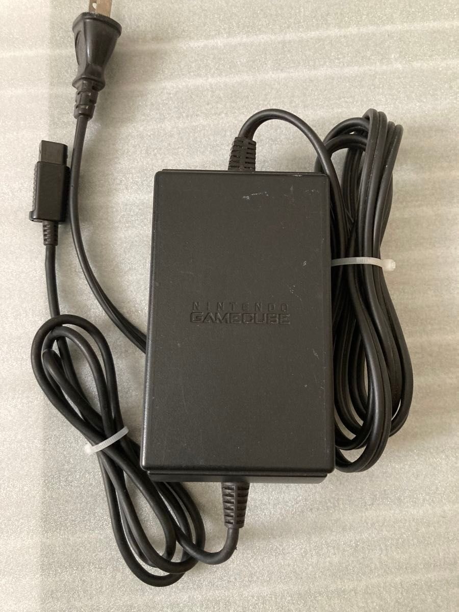 Nintendo GameCube DOL-101 Silver DOL-015 Adapter DOL-003 Controller from JPN