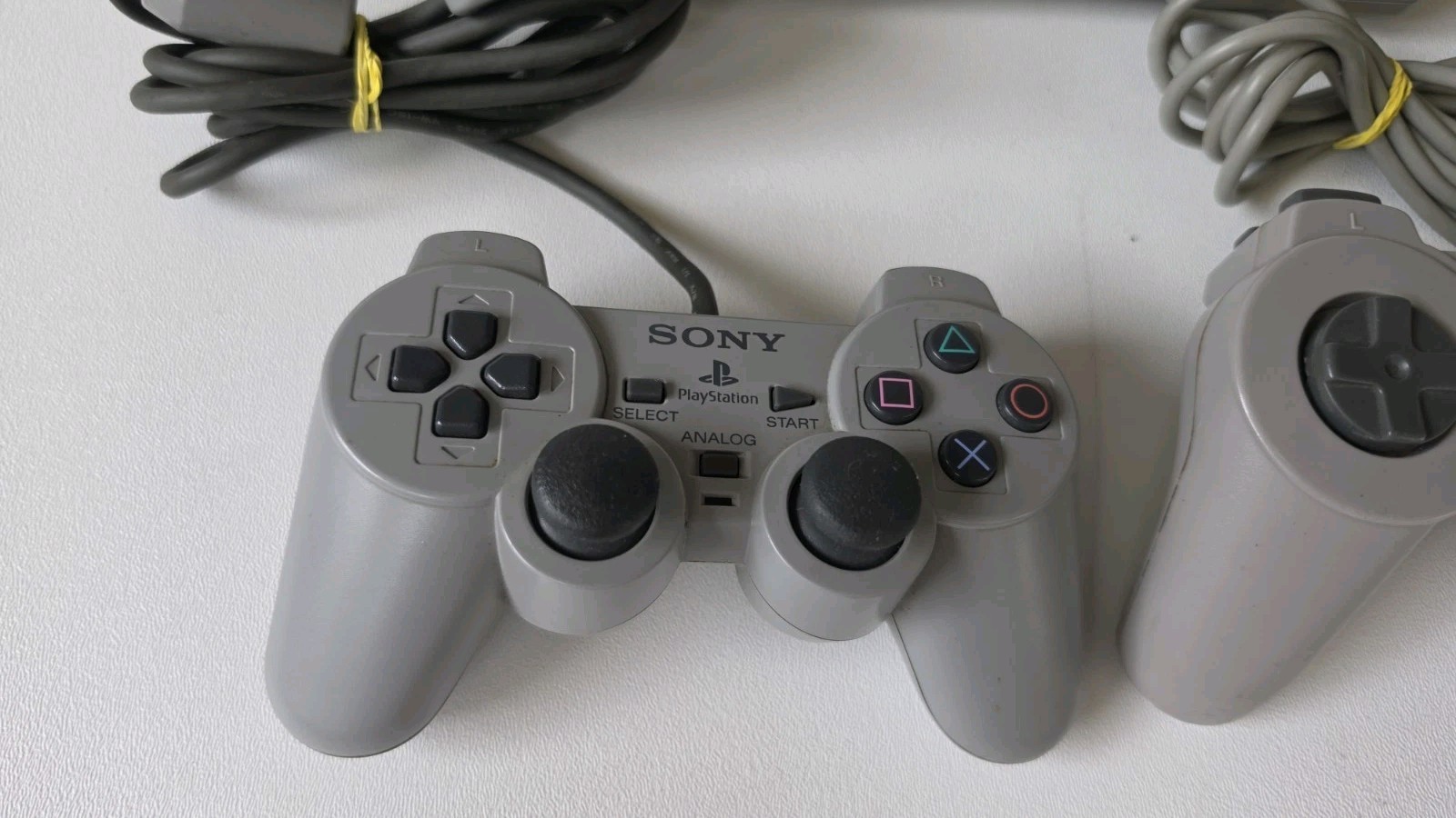 Sony PlayStation PS1 SCPH-7501 Console Bundle w/ 2 Controllers Power & AV Cable