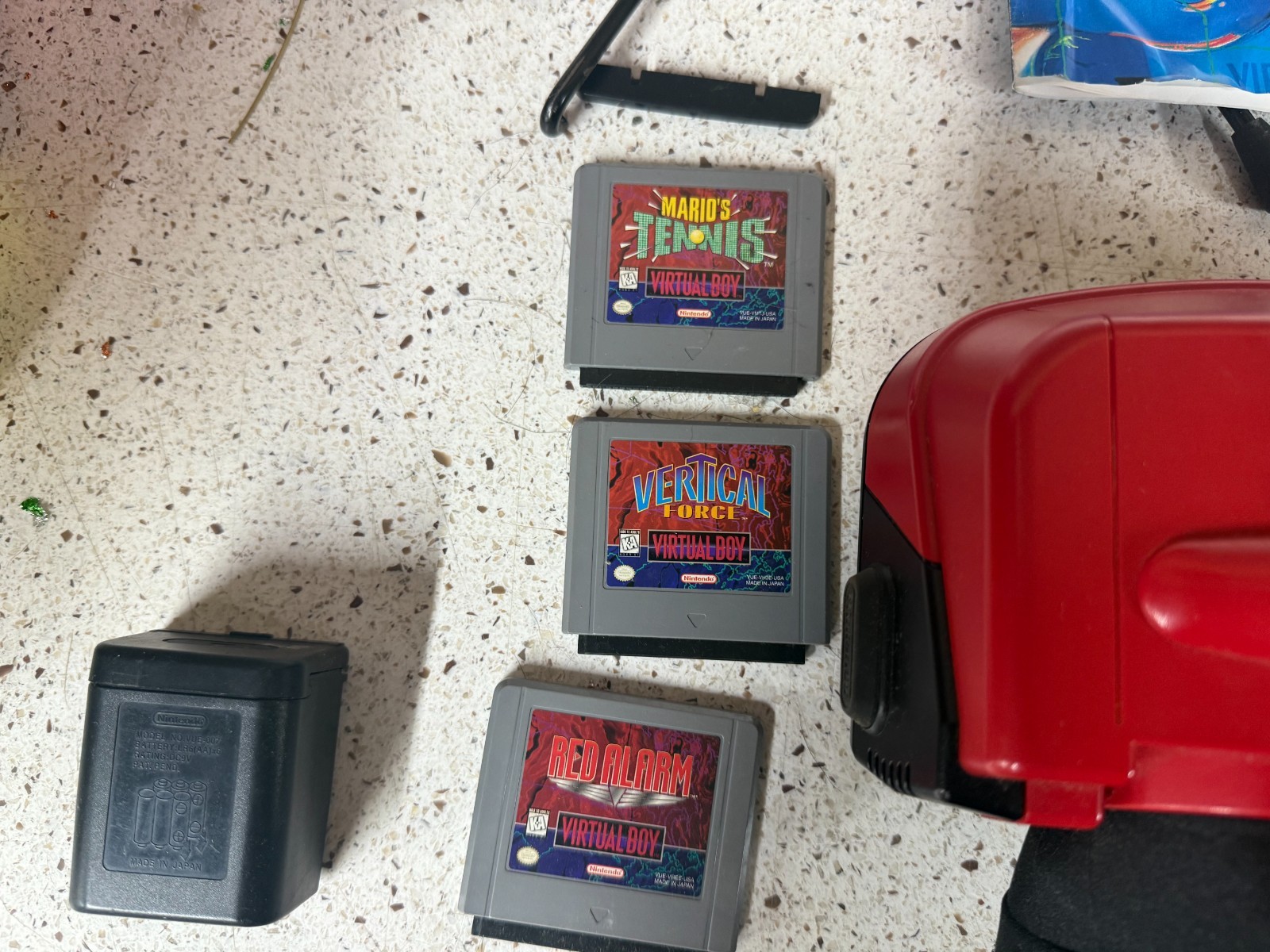 Nintendo Virtual Boy Console Stand Controller Red, with battery pack, box, games