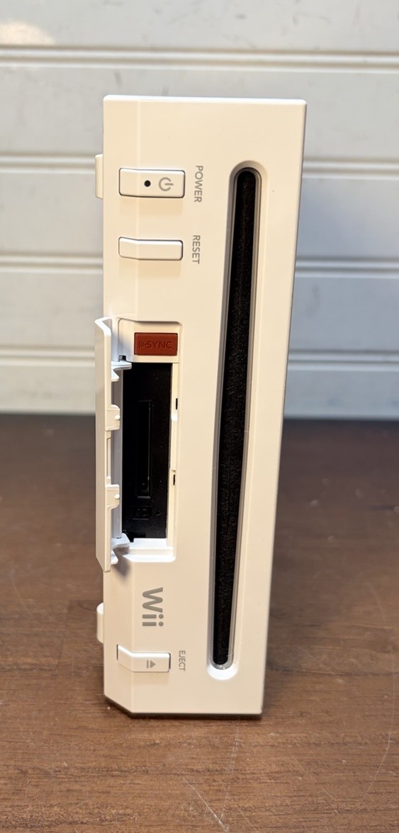 Nintendo Wii Console Bundle RVL-101 W/Motion Plus Controller, Cables & 2 Games