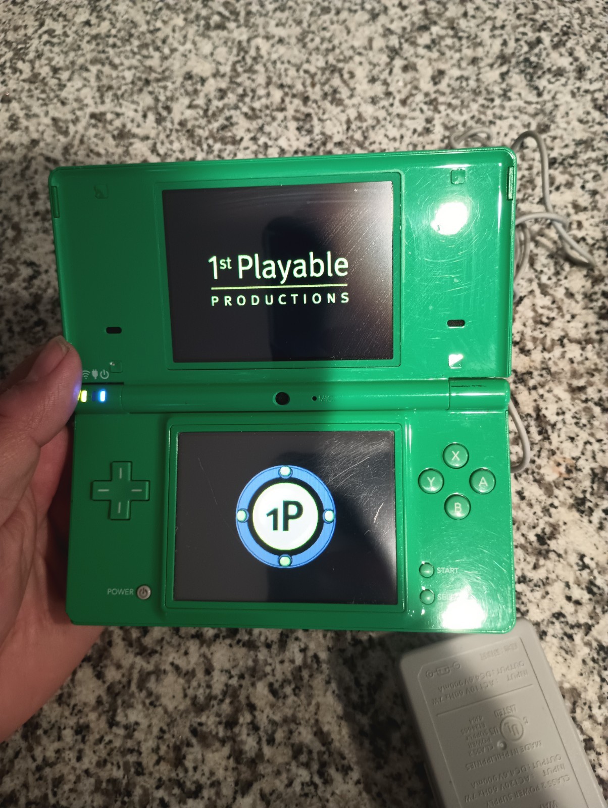 Nintendo DSi Green Console Stylus NTSC-J Japan Tested W/Charger, 8 Game
