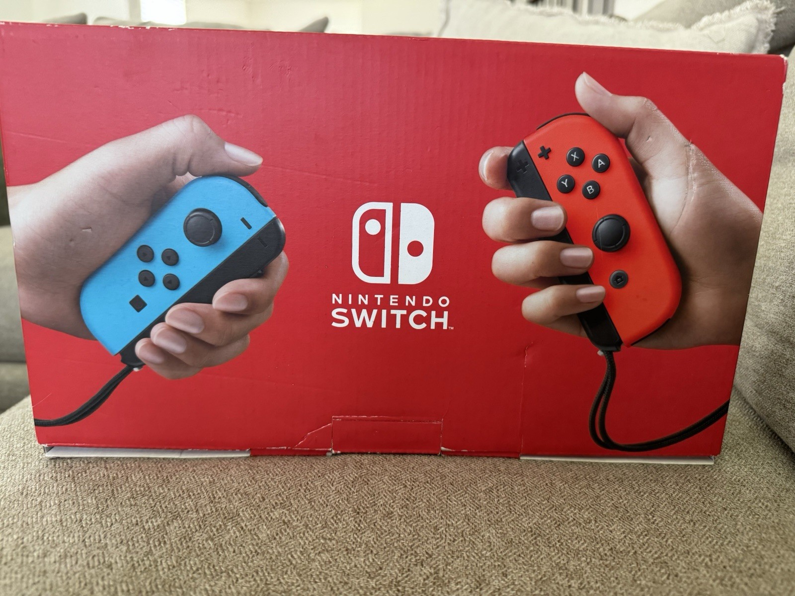 Nintendo Switch HAC-001 32GB Console Bundle Neon Red/Blue Joy-Con Dock Case