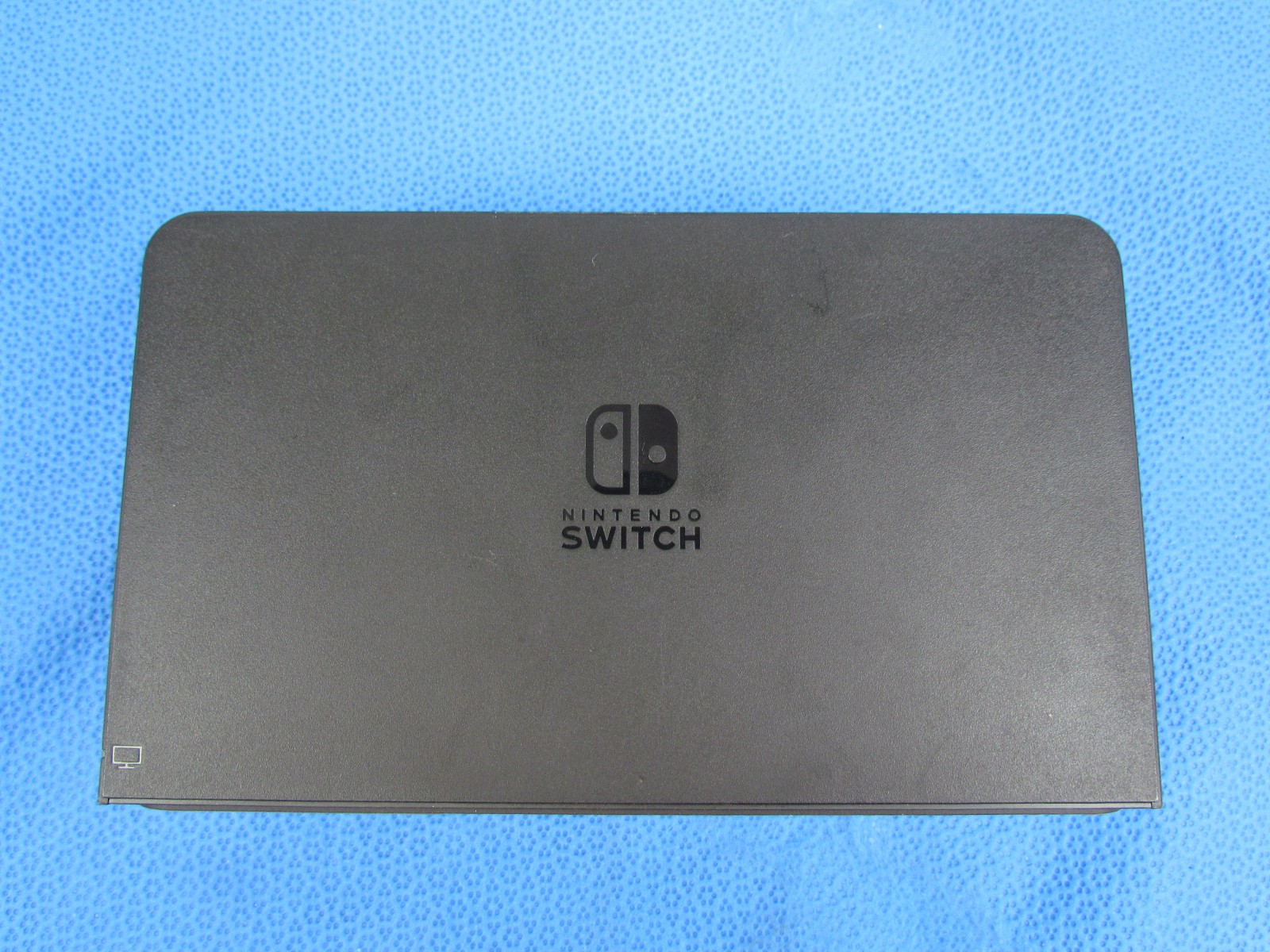 Nintendo Switch OLED HEG-001 Handheld Console – 64GB -Extra Joy Cons -Ships FREE